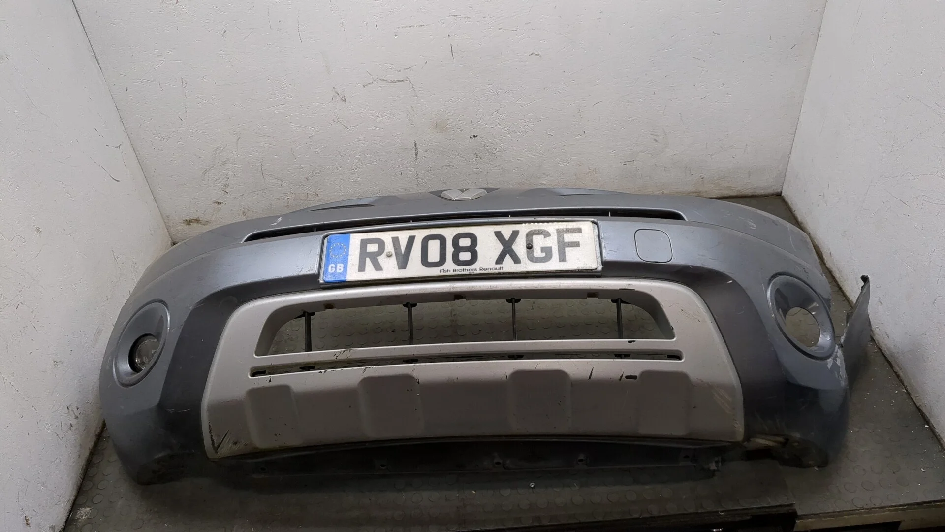 Бампер Renault Koleos 2008-2016 КПП 6-ст.мех 4х4 (МКПП) M9R 832 Дизель 2 л DCI