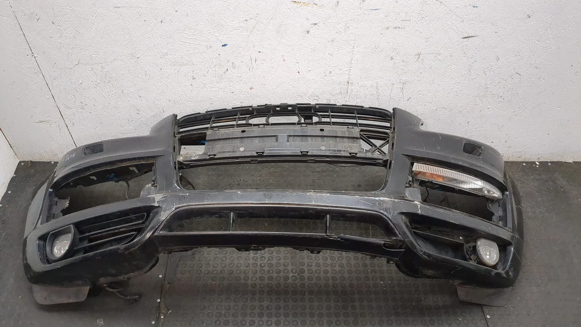 Бампер Audi Q7 2005-2015 КПП автомат 4х4 (АКПП) BUG Дизель 3 л TDI