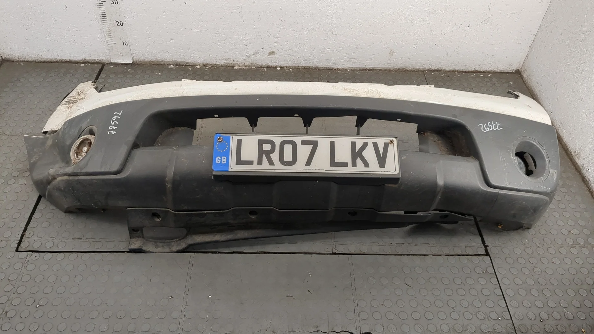 Бампер Nissan Navara 2004-2015 КПП 6-ст.мех 4х4 (МКПП) YD25DDTI Дизель 2.5 л DCI