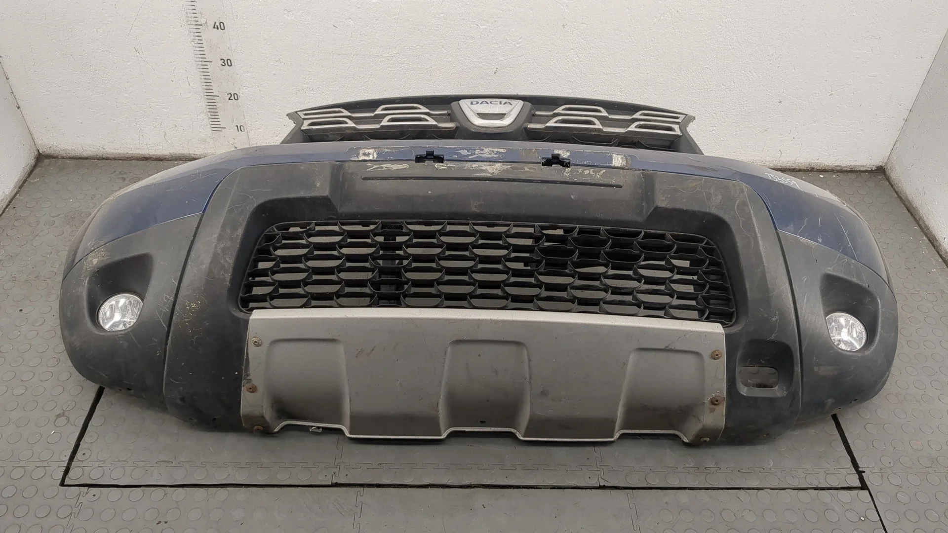 Бампер Dacia Duster 2010-2017 КПП 6-ст.мех 4х4 (МКПП) K9K 856, K9K 858 Дизель 1.5 л DCI