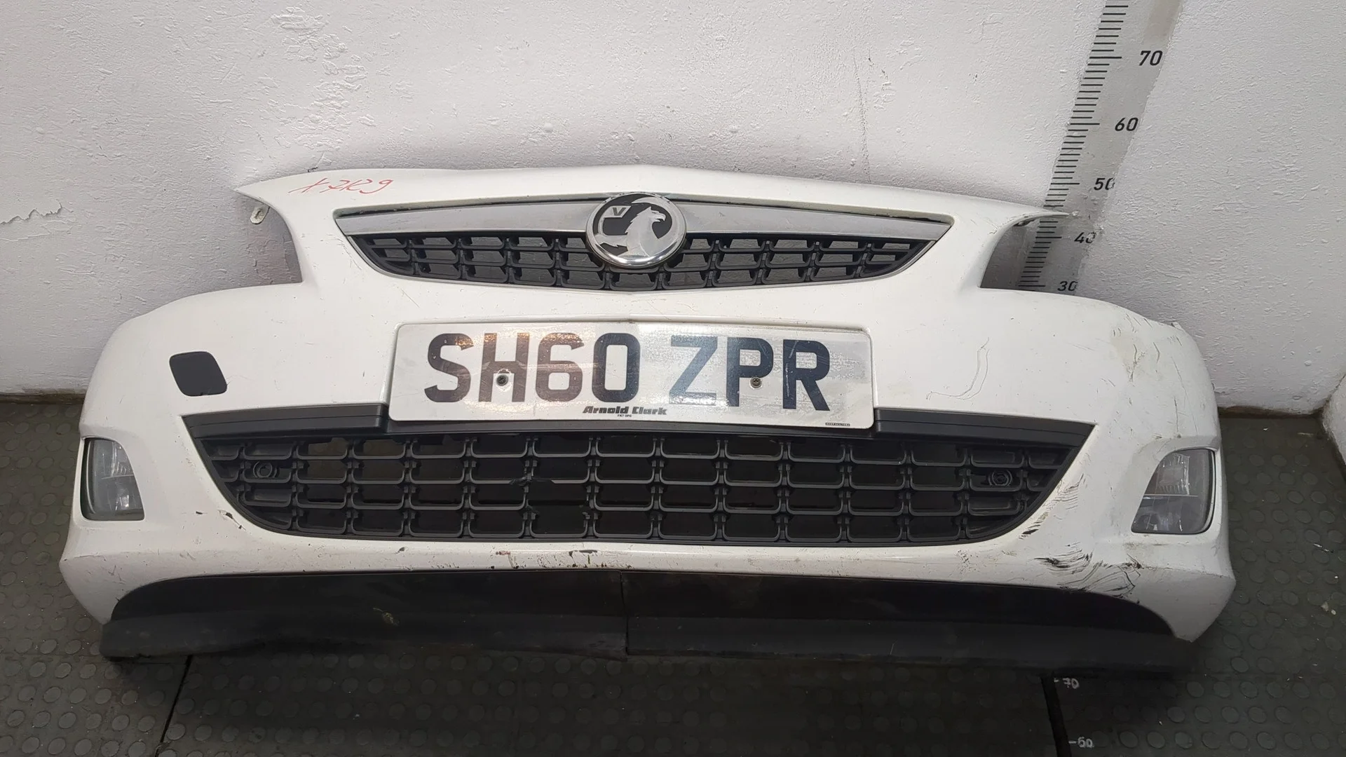 Бампер Opel Astra J 2010-2017 КПП 5-ст.мех.(МКПП) A14XER Бензин 1.4 л Инжектор