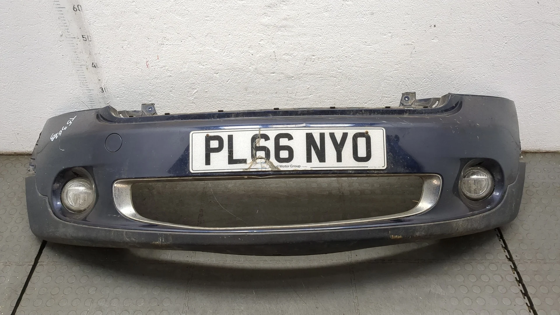 Бампер Mini Countryman (R60) 2010-2016 КПП 6-ст.мех.(МКПП) N16B16A Бензин 1.6 л Инжектор