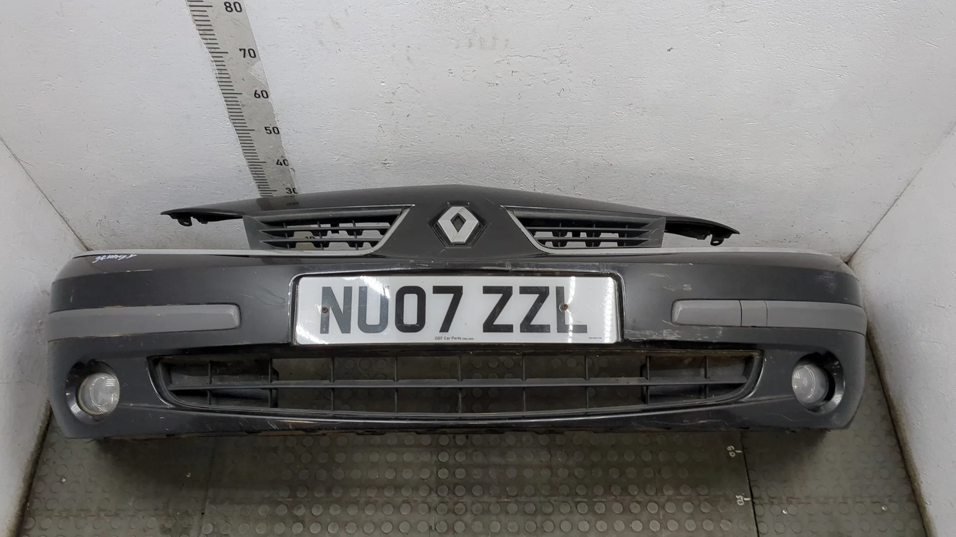 Бампер Renault Laguna 2 2001-2007 КПП 6-ст.мех.(МКПП)  Дизель 2 л