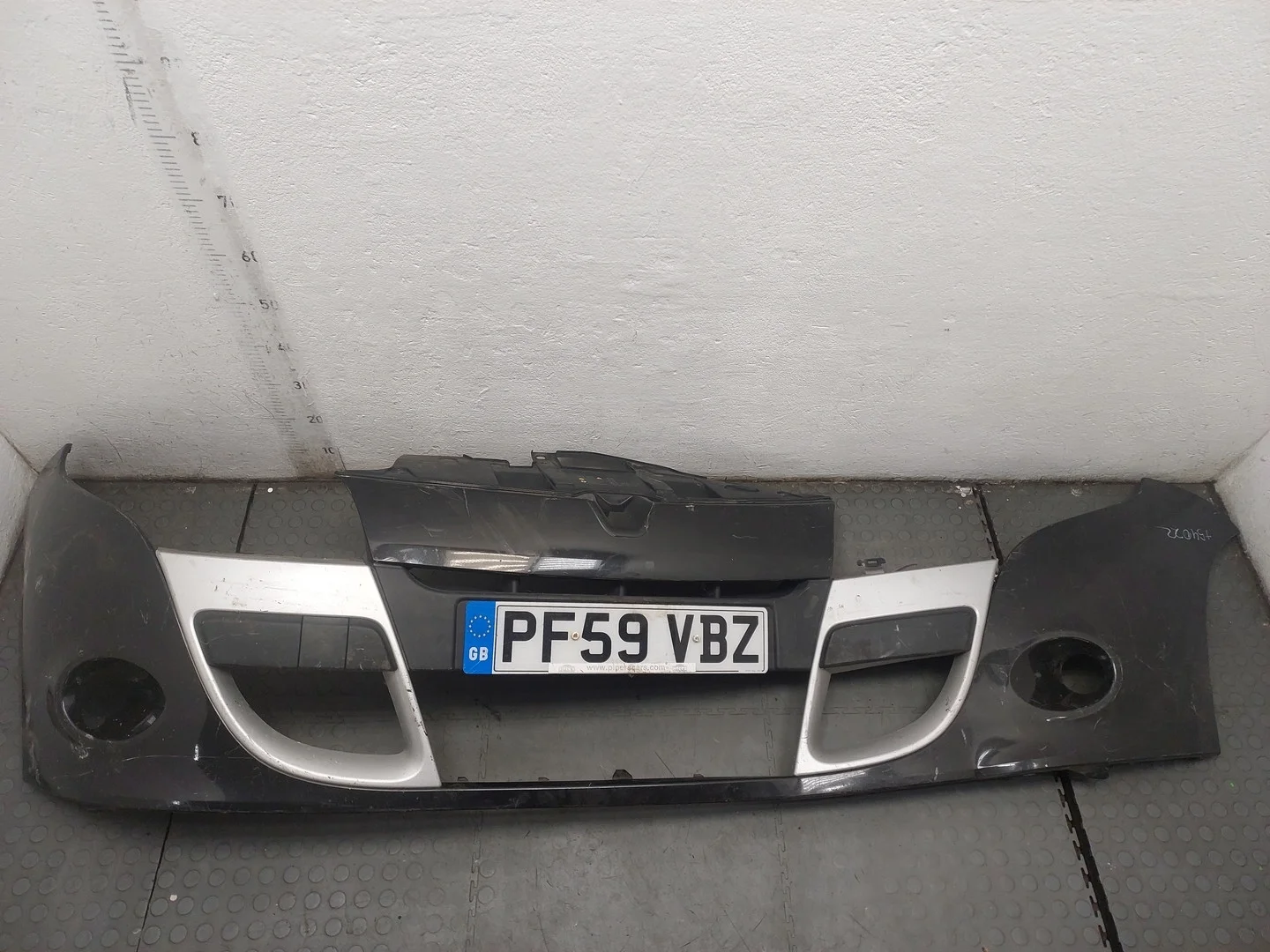 Бампер Renault Megane 3 2009-2016 КПП 5-ст.мех.(МКПП) K9K 830 Дизель 1.5 л DCI