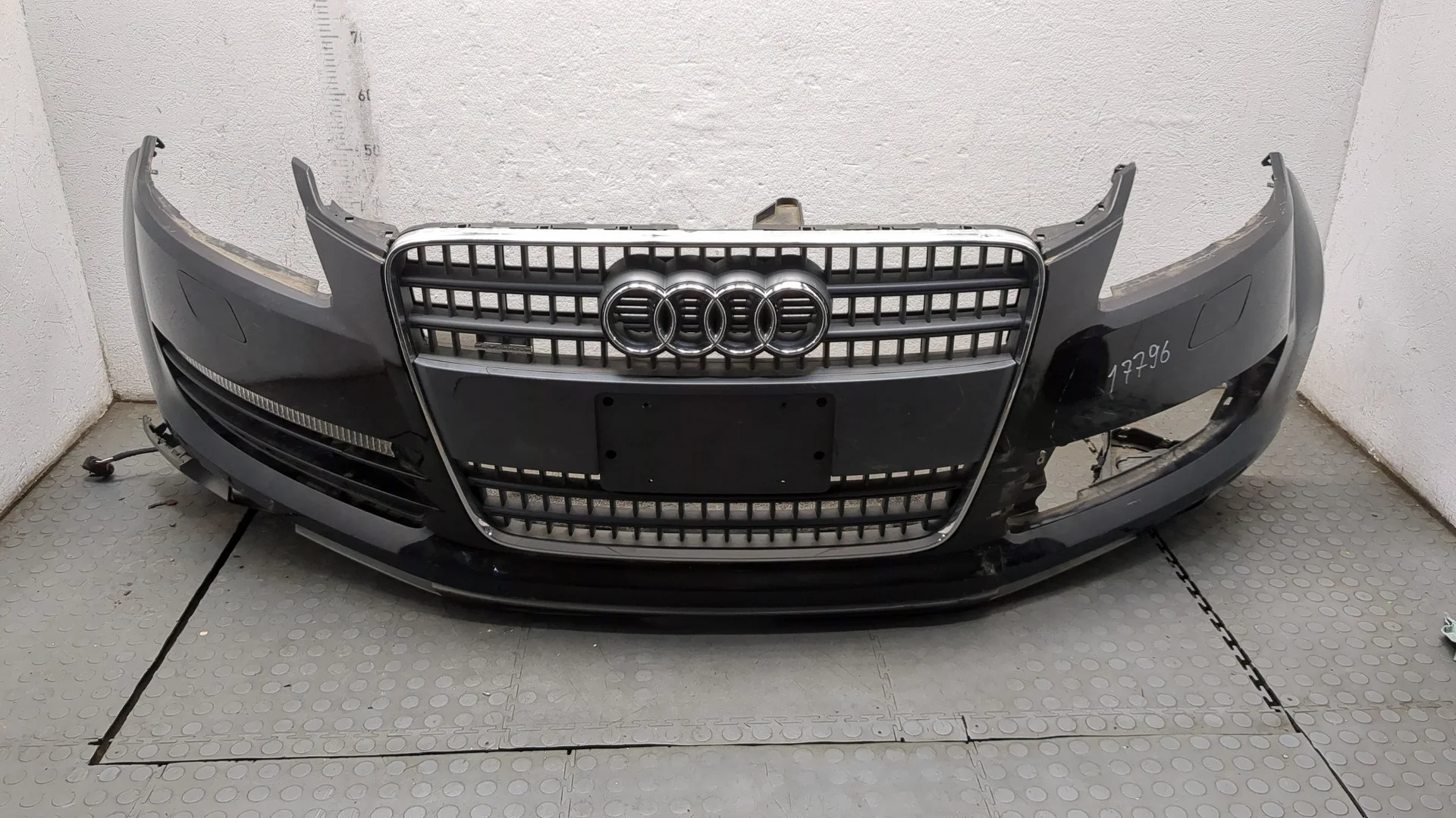 Бампер Audi Q7 2005-2015 КПП автомат 4х4 (АКПП) BAR Бензин 4.2 л FSI