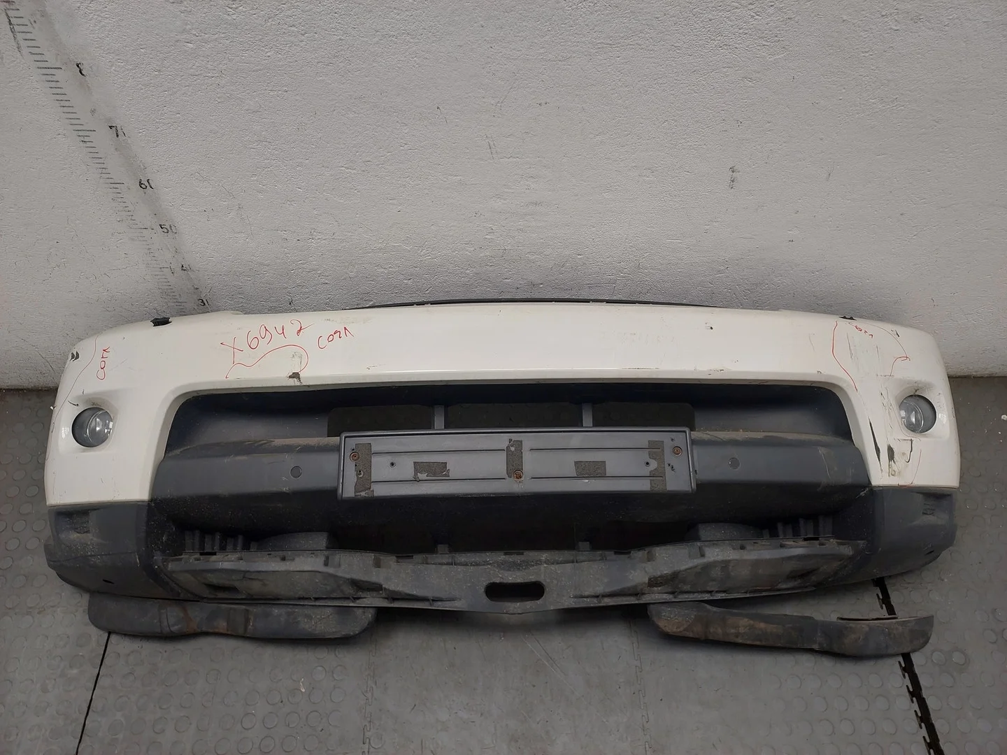 Бампер Land Rover Range Rover Sport 2005-2013 КПП автомат 4х4 (АКПП) 306DT Дизель 3 л Турбо