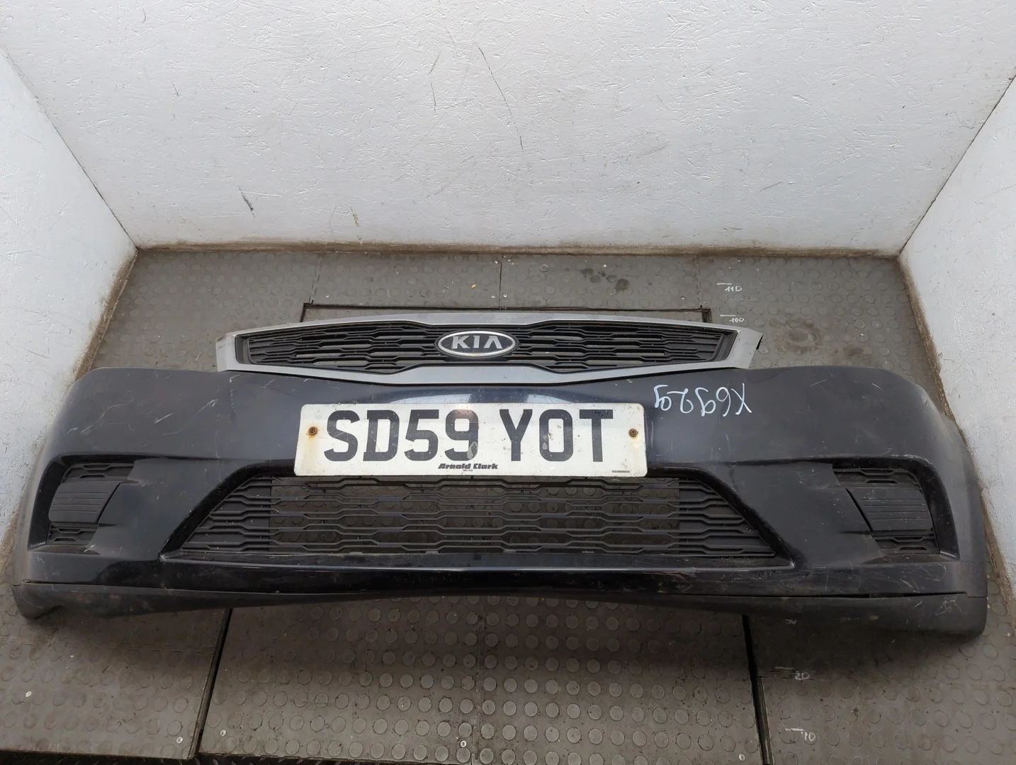 Бампер Kia Ceed 2007-2012 КПП 5-ст.мех.(МКПП) G4FA Бензин 1.4 л Инжектор