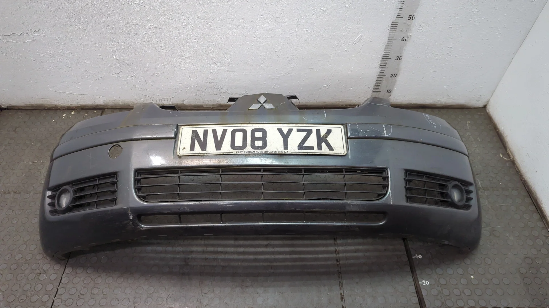 Бампер Mitsubishi Colt 2002-2012 КПП 5-ст.мех.(МКПП) 4A90 Бензин 1.3 л