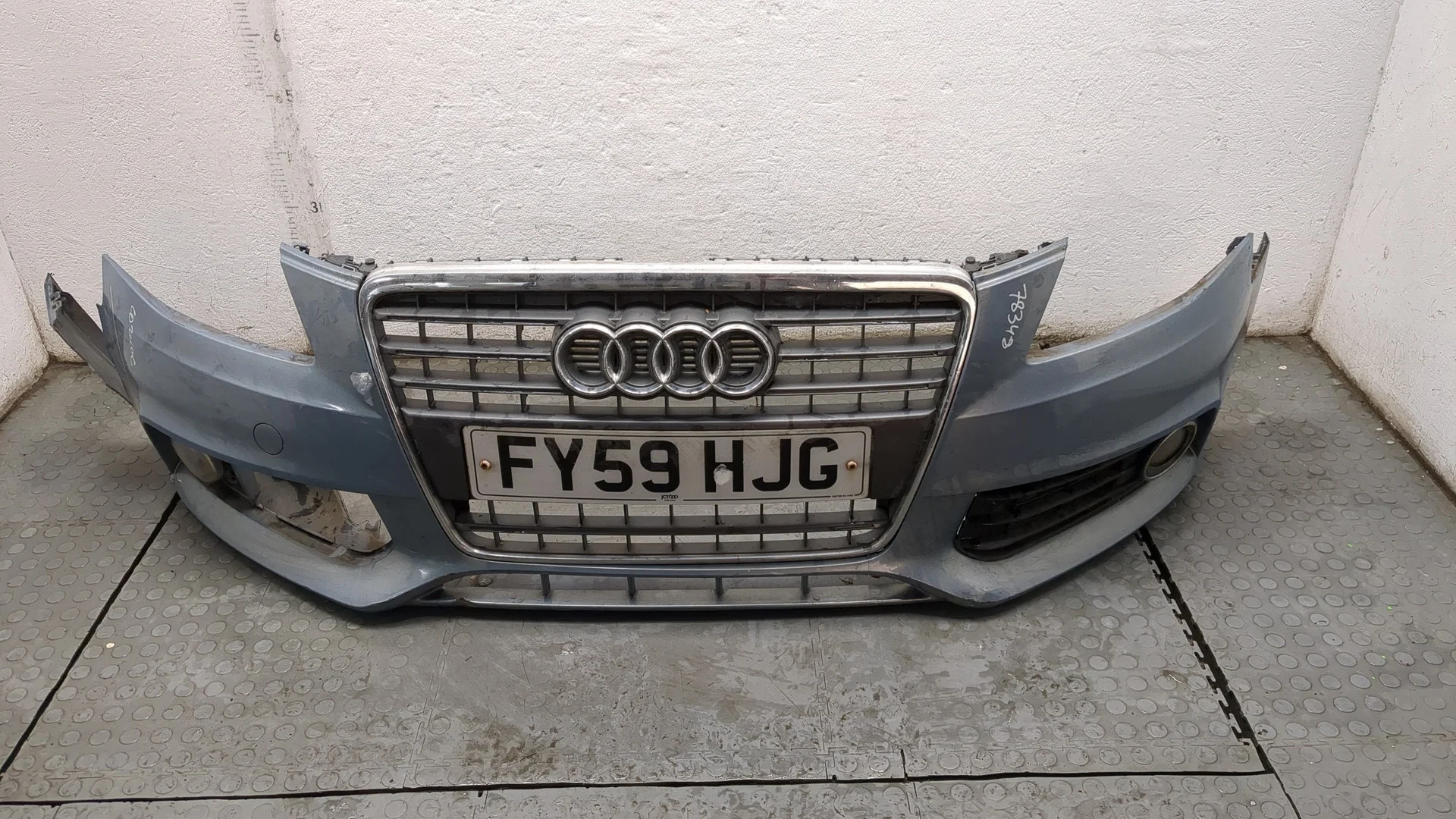 Бампер Audi A4 (B8) 2007-2015 КПП вариатор CAGB Дизель 2 л TDI
