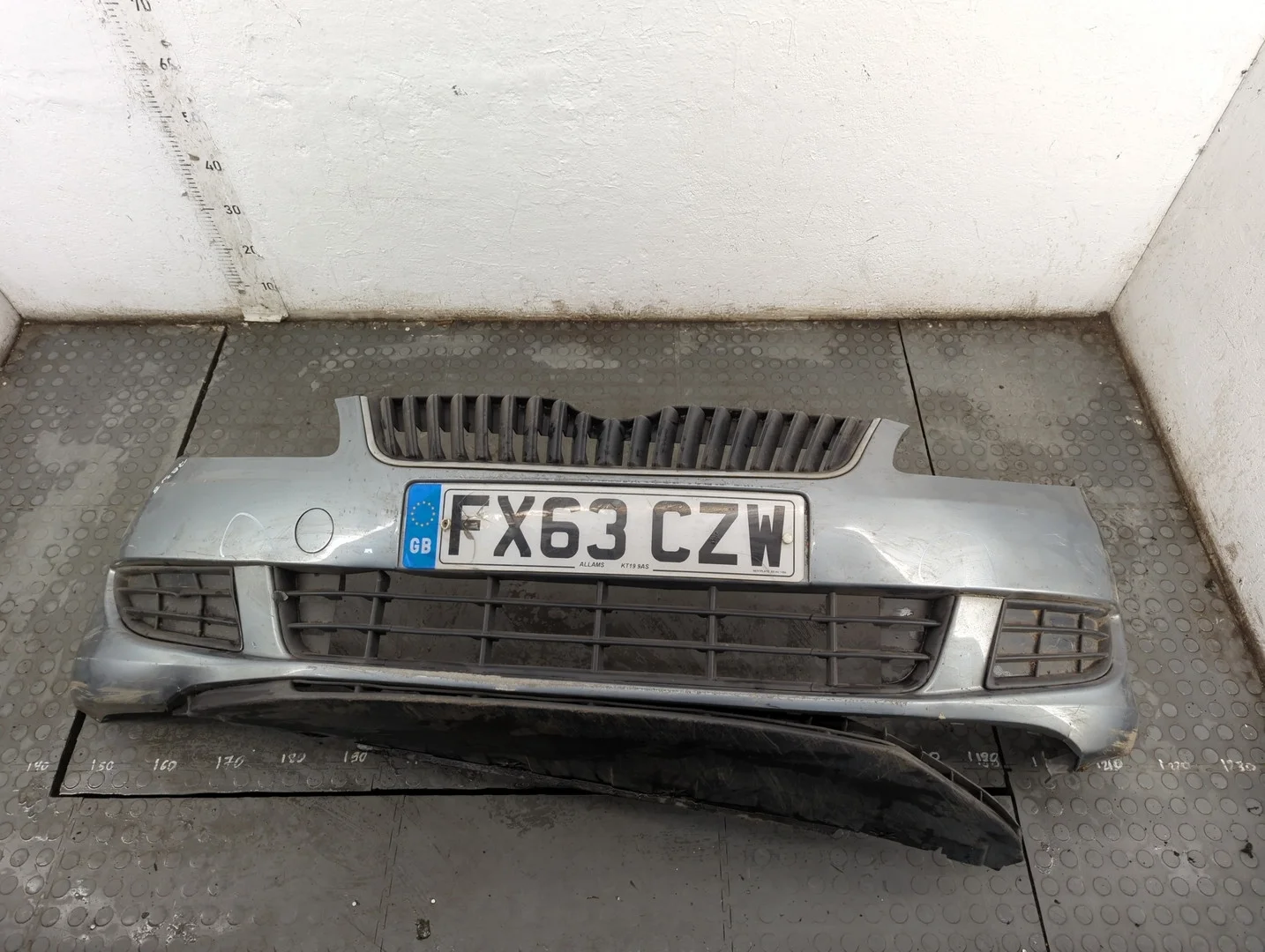 Бампер Skoda Fabia 2007-2014 КПП 5-ст.мех.(МКПП) CBZA Бензин 1.2 л TSI