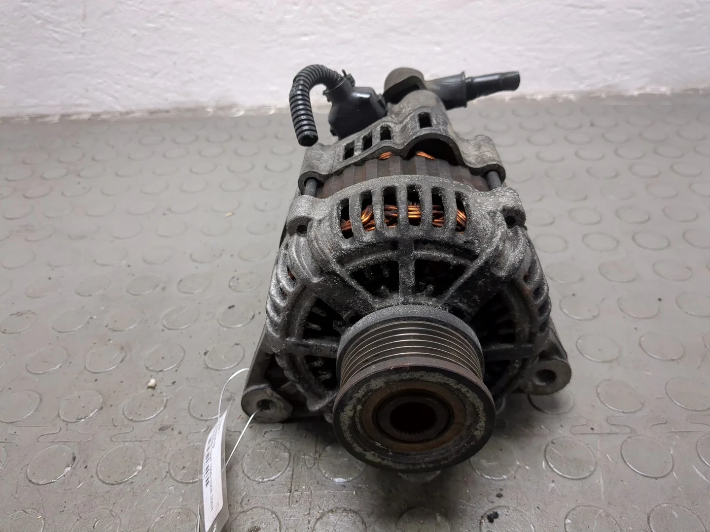 Генератор Hyundai Trajet 1999-2008 КПП автомат (АКПП) D4EA Дизель 2 л CRDi