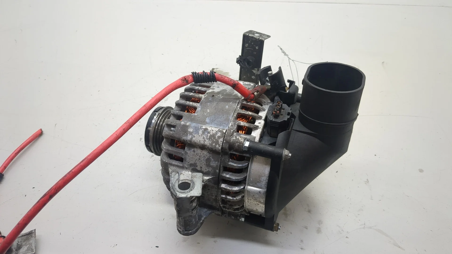 Генератор Ford Mondeo 3 2000-2007 КПП 5-ст.мех.(МКПП) CJBA, CJBB Бензин 2 л Инжектор