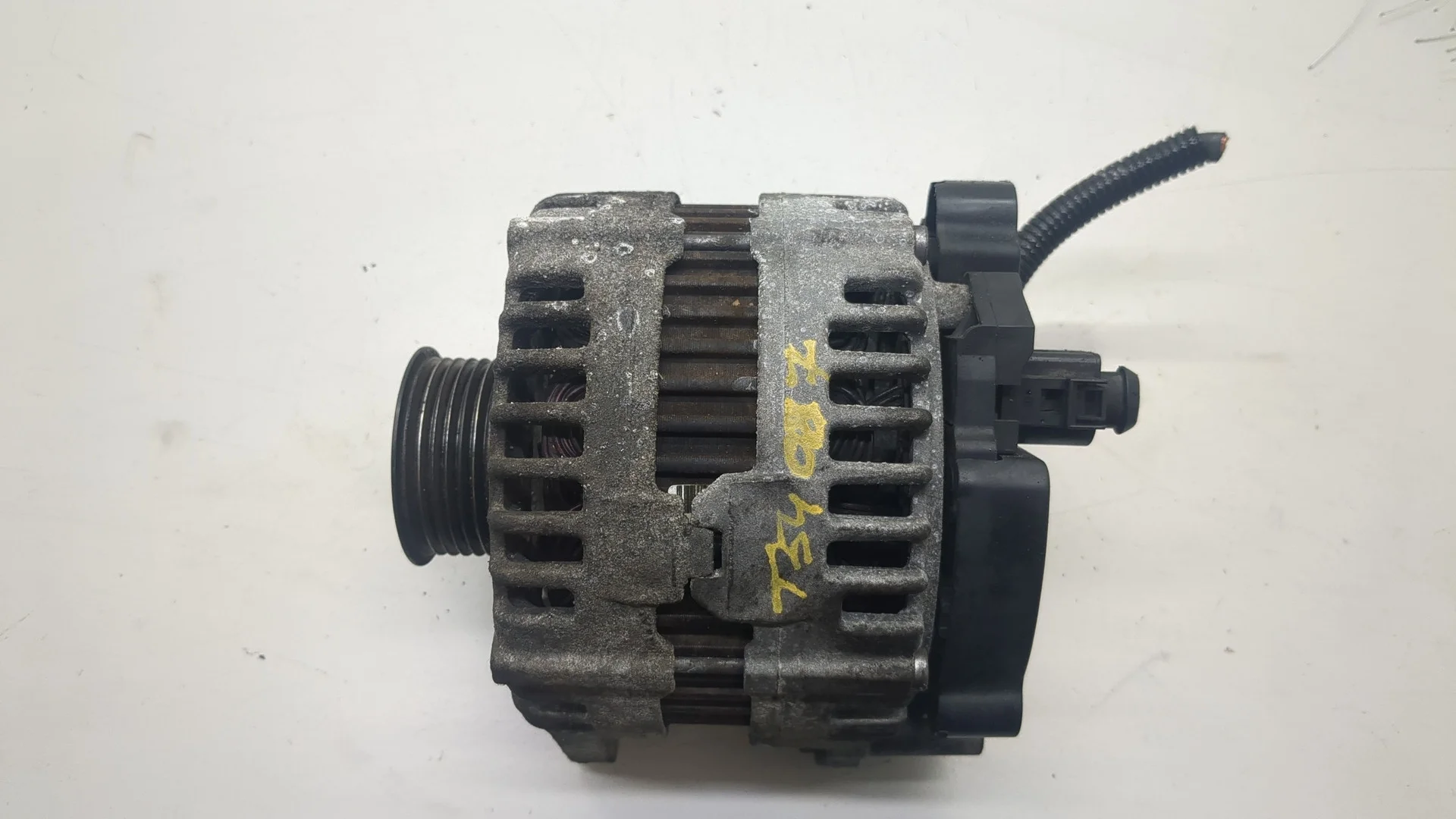 Генератор Audi A6 (C6) 2004-2011 КПП автомат 4х4 (АКПП) CDYA Дизель 3 л TDI