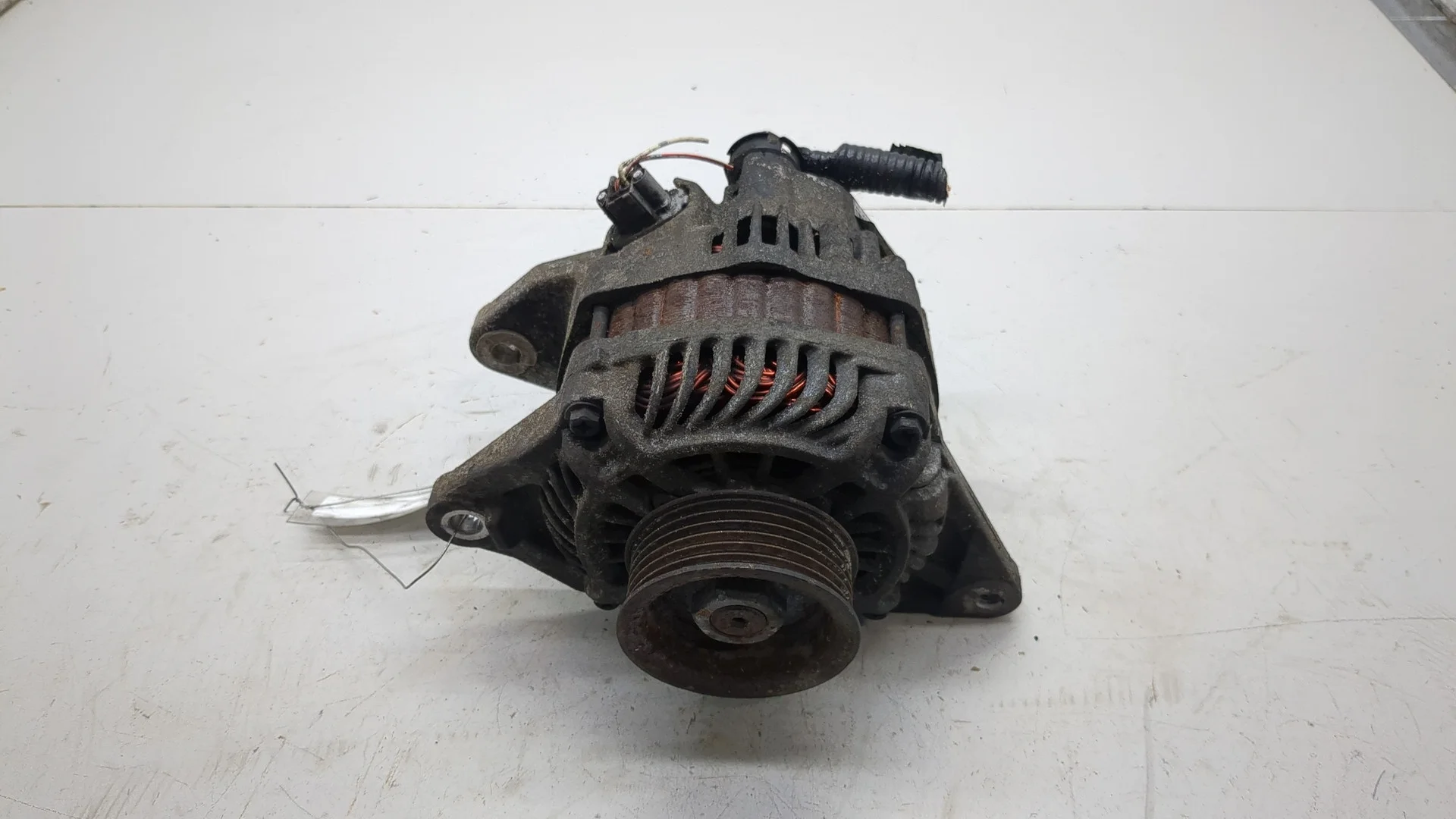 Генератор Mitsubishi L200 2006-2015 КПП 5-ст.мех 4х4 (МКПП) 4D56 Дизель 2.5 л Турбо