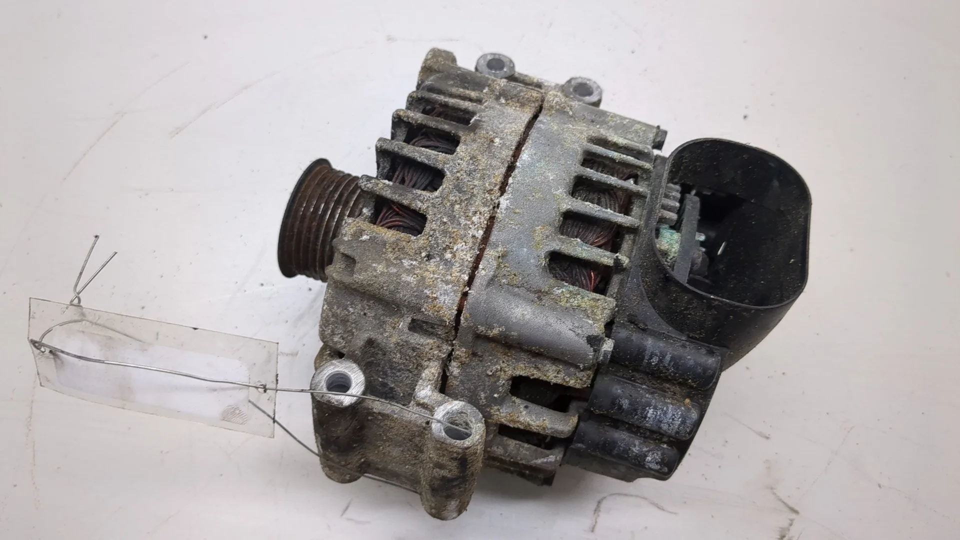 Генератор BMW X6 E71 2007-2014 КПП автомат 4х4 (АКПП) N63B44A Бензин 4.4 л Турбо-инжектор