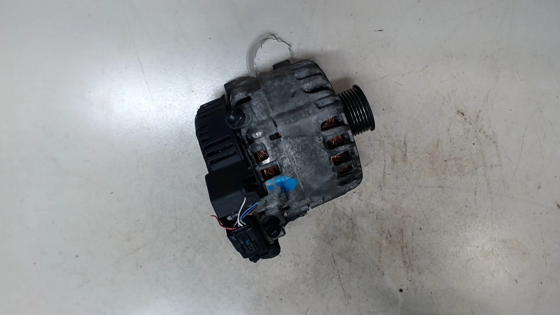 Генератор Peugeot 5008 2009-2016 КПП автомат (АКПП) 9HR Дизель 1.6 л HDI