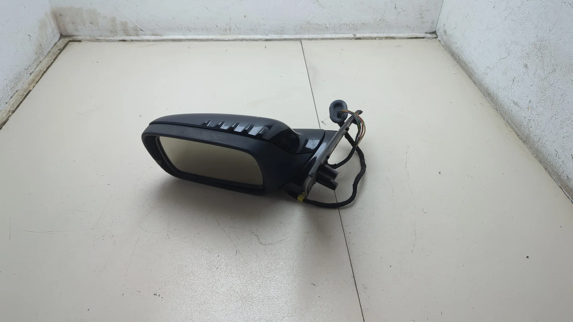 Зеркало боковое BMW 7 E65 2001-2008 КПП автомат (АКПП) N62B48B Бензин 4.8 л Инжектор