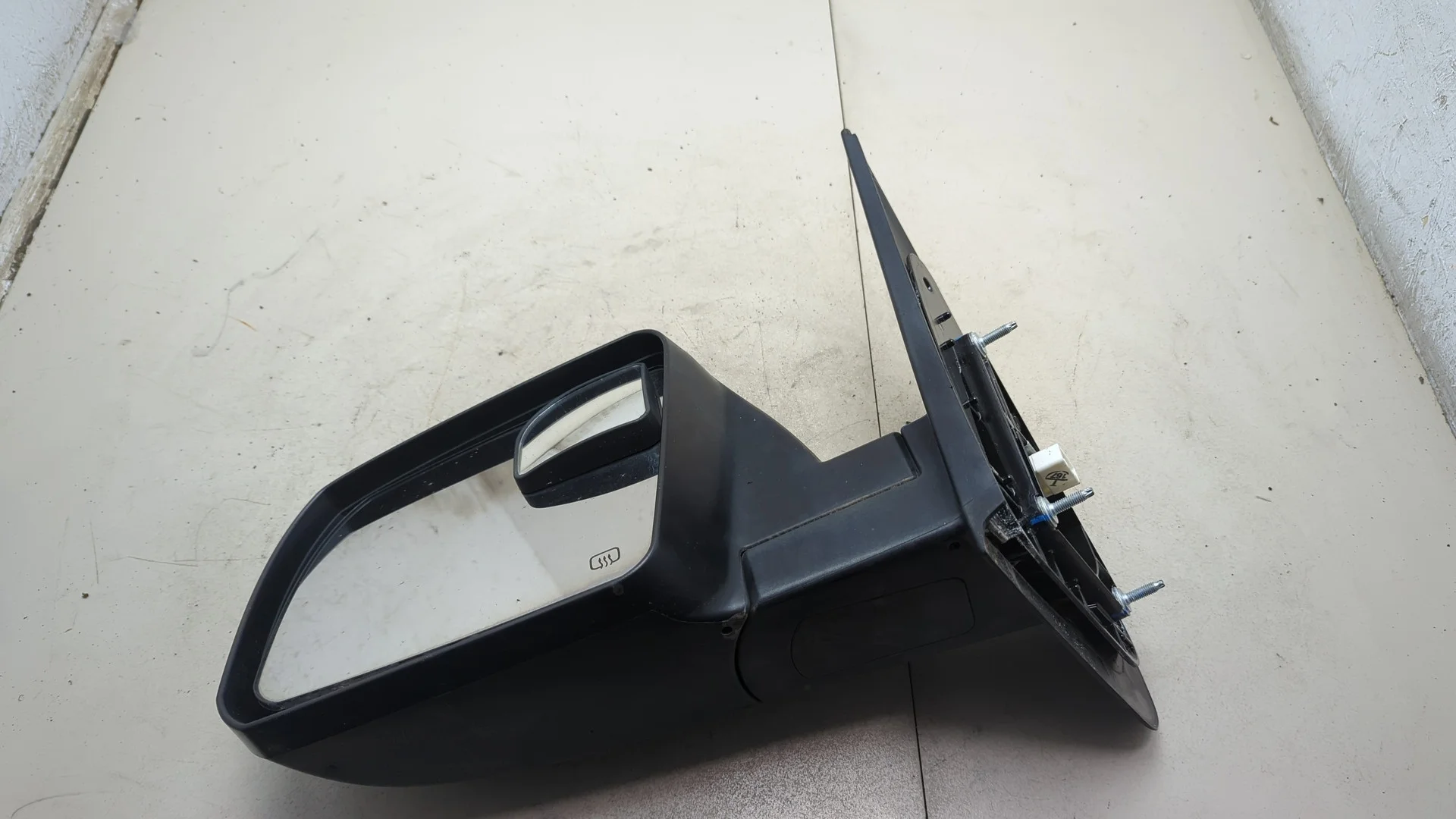 Зеркало боковое Toyota Tundra 2007-2013 КПП автомат 4х4 (АКПП) 1URFE Бензин 4.6 л Инжектор