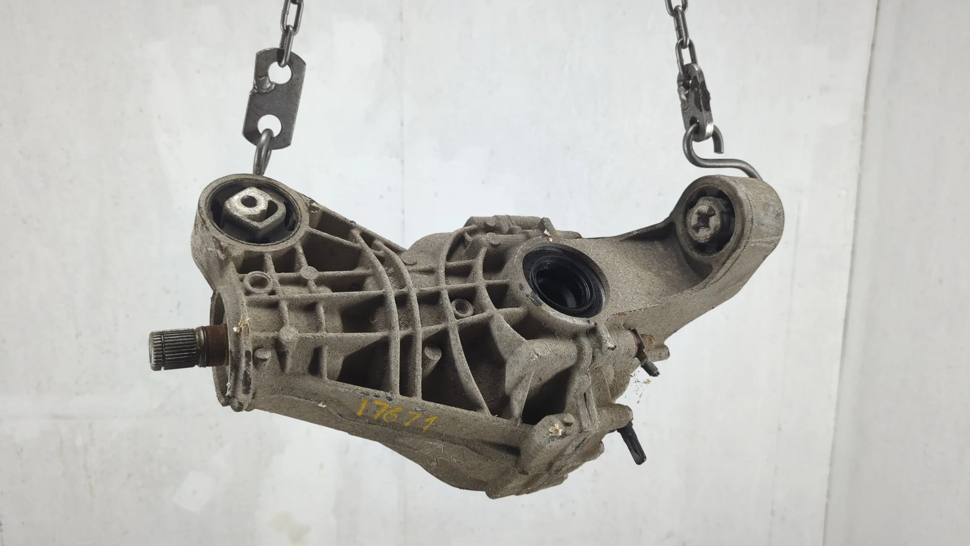 Редуктор моста Volkswagen Touareg 2010-2014 КПП автомат 4х4 (АКПП) CGFA Гибридный 3 л FSI