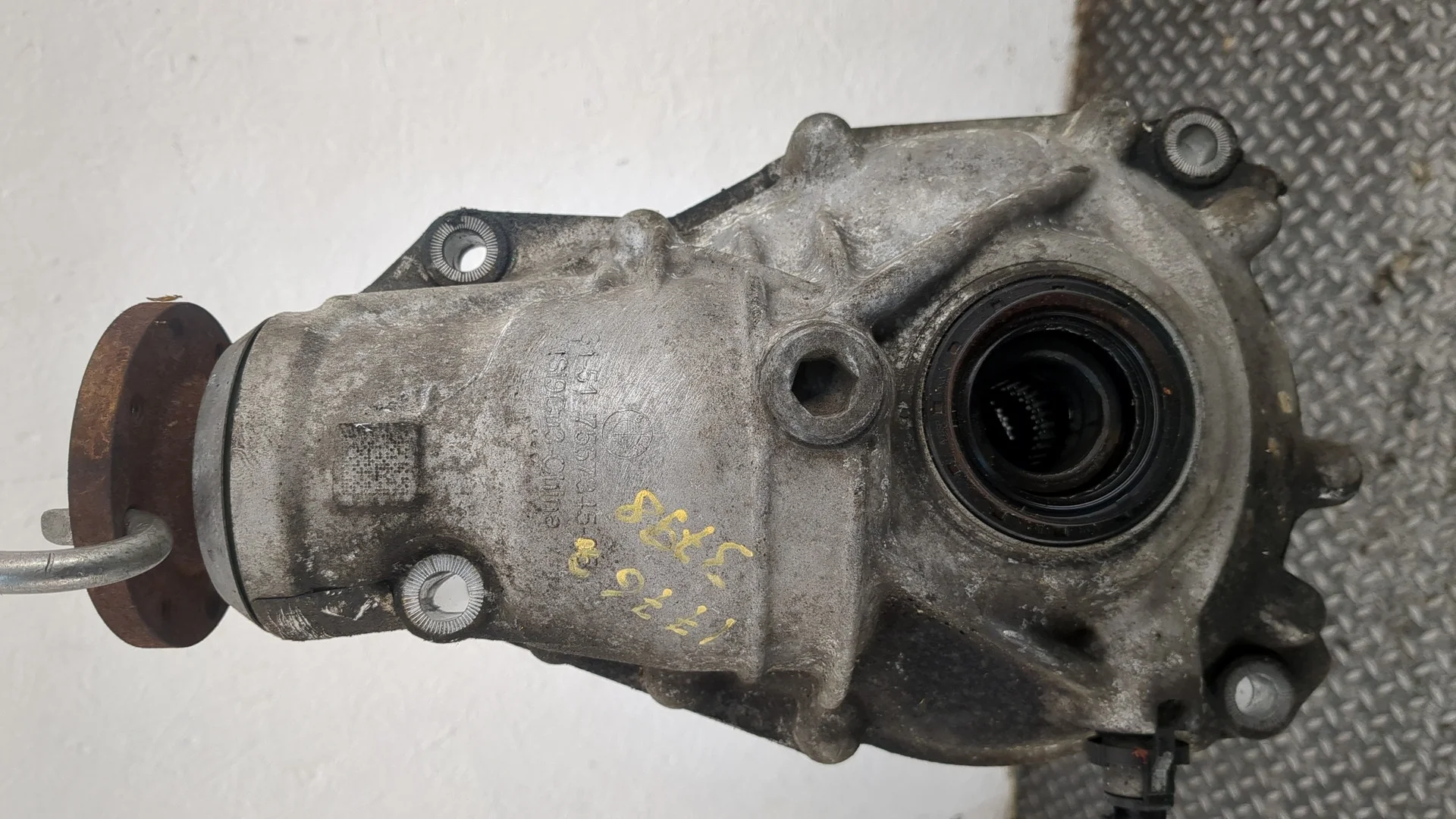 Редуктор моста BMW X3 F25 2010-2017 КПП автомат 4х4 (АКПП) N52B30A, N52B30B Бензин 3 л Инжектор