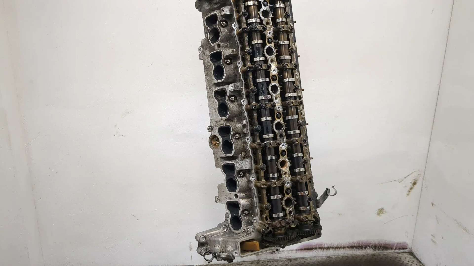 Головка блока (ГБЦ) BMW 3 E90, E91, E92, E93 2005-2012 КПП 6-ст.мех.(МКПП) N57D30A Дизель 3 л TDI