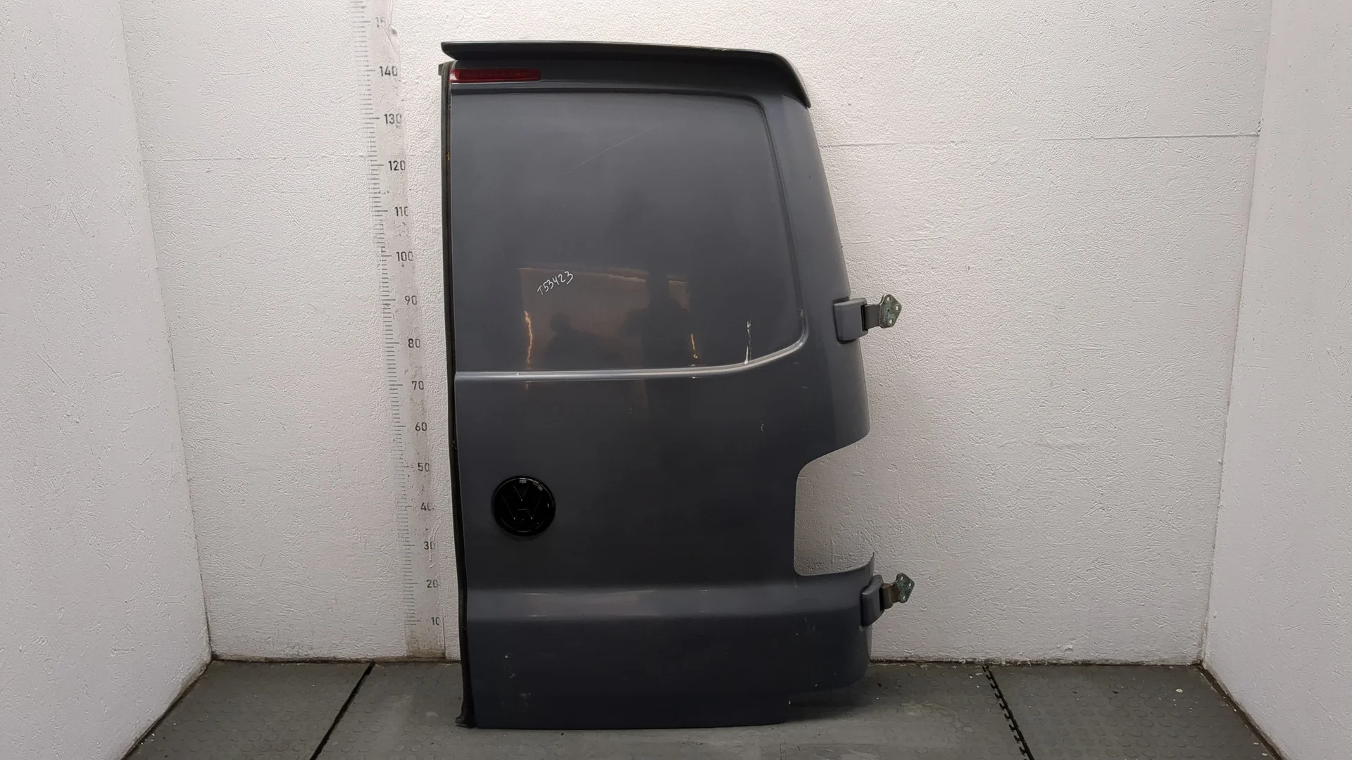 Дверь задняя (распашная) Volkswagen Transporter 5 2003-2015 КПП 6-ст.мех.(МКПП) AXD Дизель 2.5 л TDI