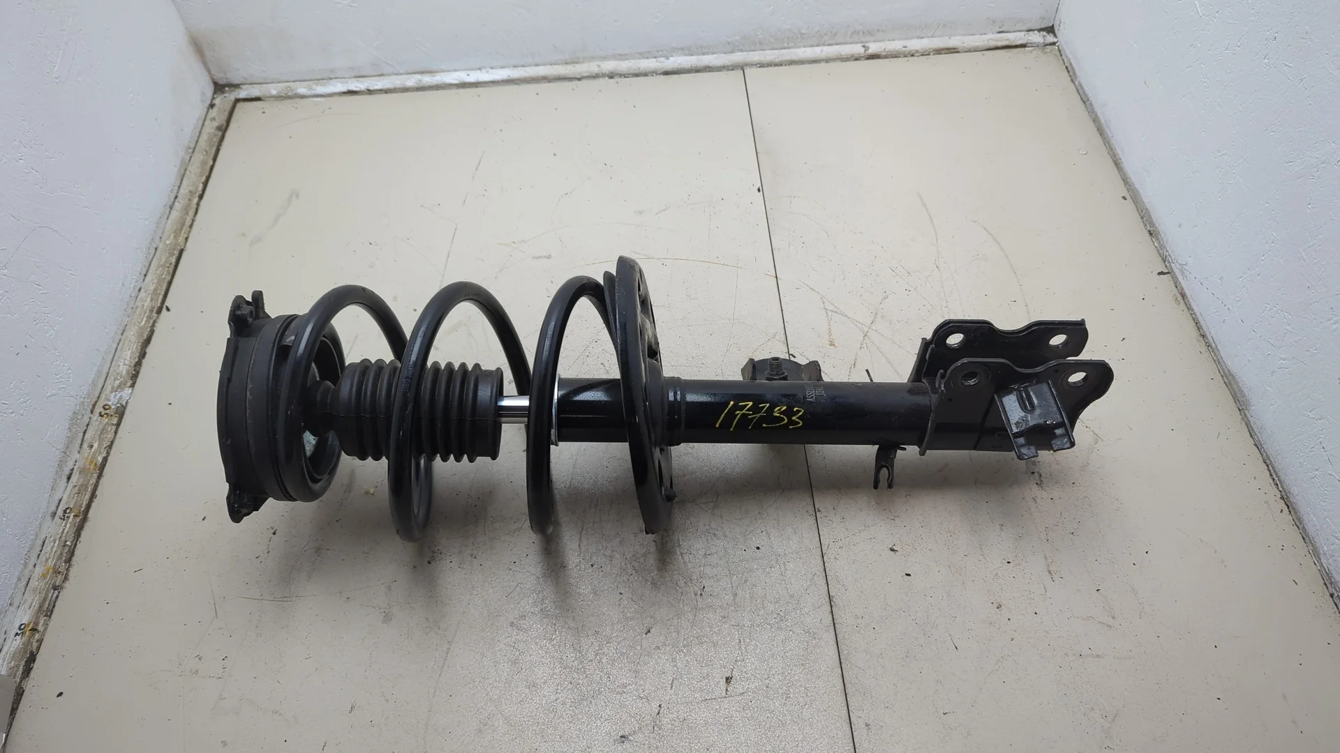 Амортизатор подвески Infiniti QX60 2013-2020 КПП автомат 4х4 (АКПП) VQ35DE Бензин 3.5 л Инжектор