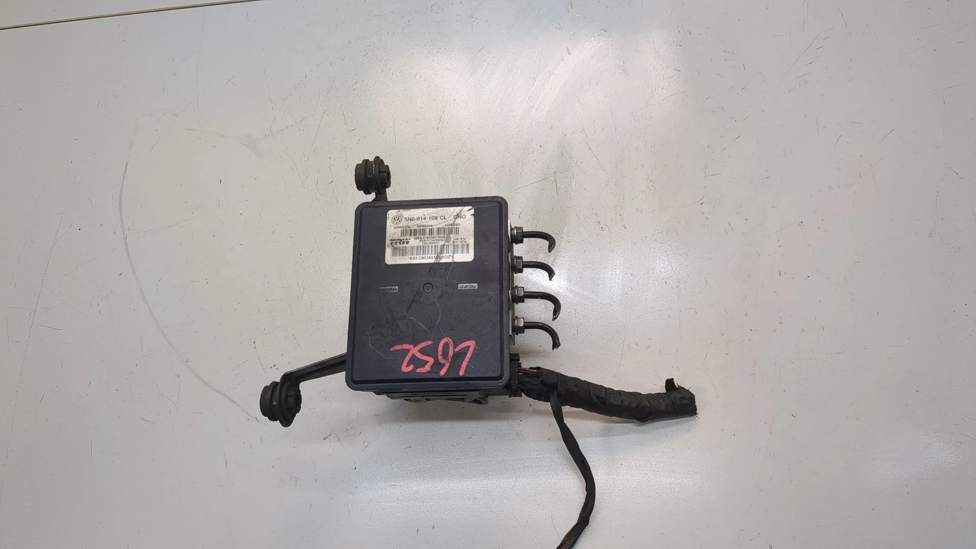 блок ABS Audi Q3 2011-2018 КПП автомат (АКПП) CCTA Бензин 2 л TSI