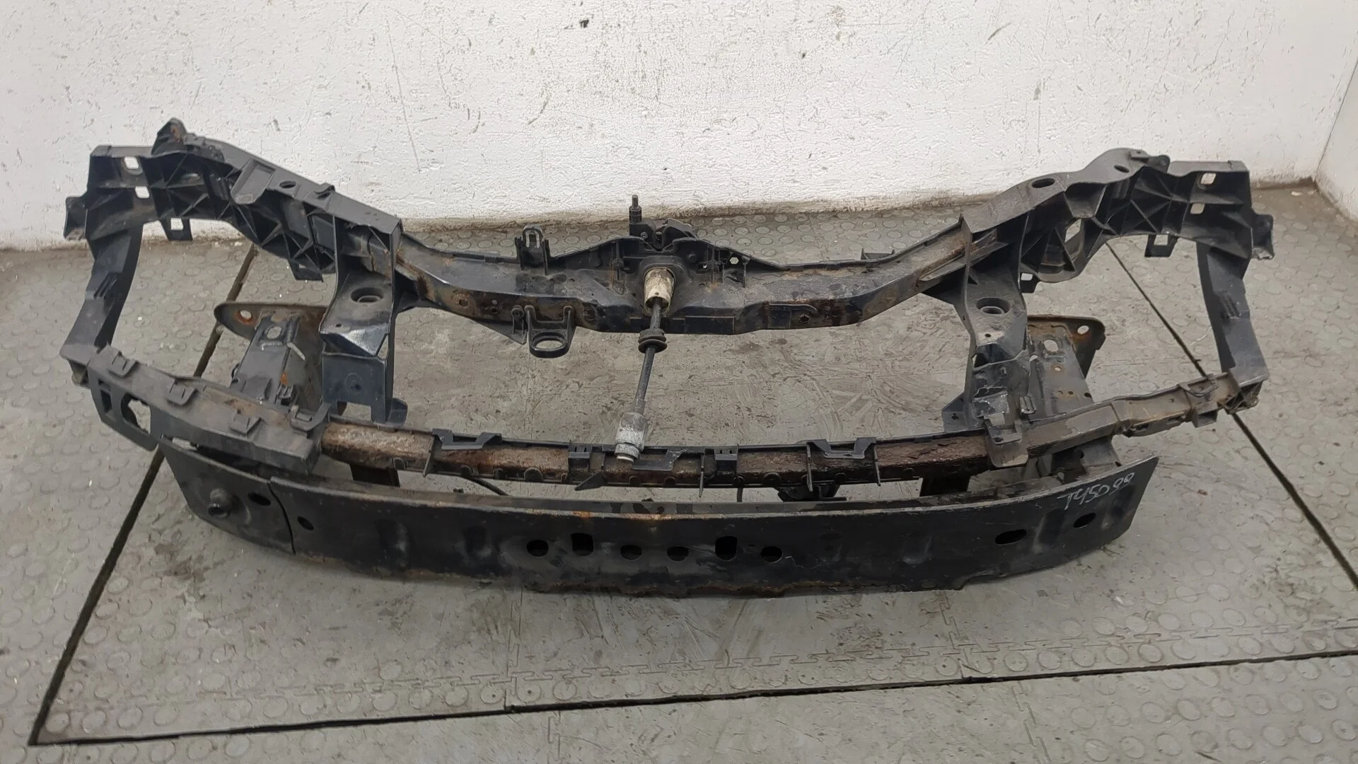 Рамка передняя (телевизор) Ford Focus 2 2005-2008 КПП 5-ст.мех.(МКПП) HHDA, HHDB Дизель 1.6 л TDCI