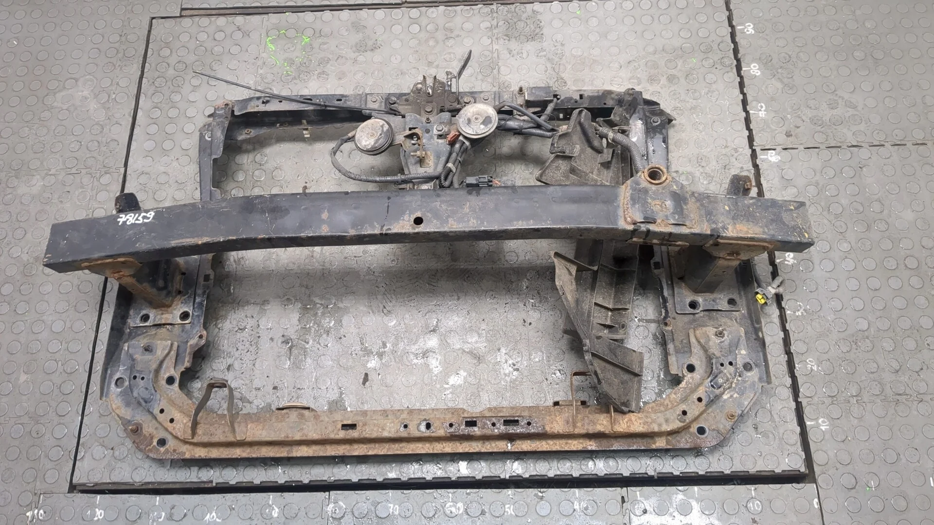 Рамка передняя (телевизор) Nissan X-Trail (T31) 2007-2015 КПП 6-ст.мех 4х4 (МКПП) MR20DE Бензин 2 л Инжектор