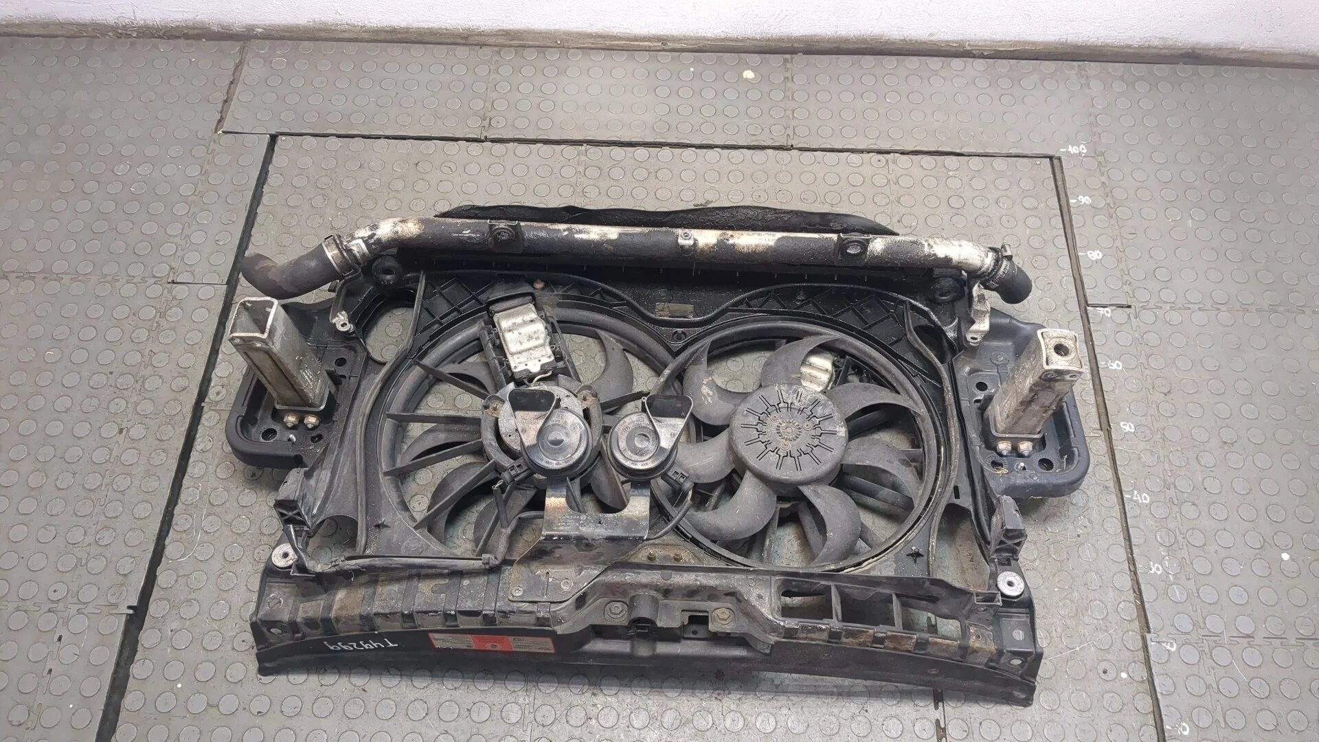 Рамка передняя (телевизор) Audi A6 (C6) Allroad 2006-2011 КПП автомат 4х4 (АКПП) ASB Дизель 3 л TDI