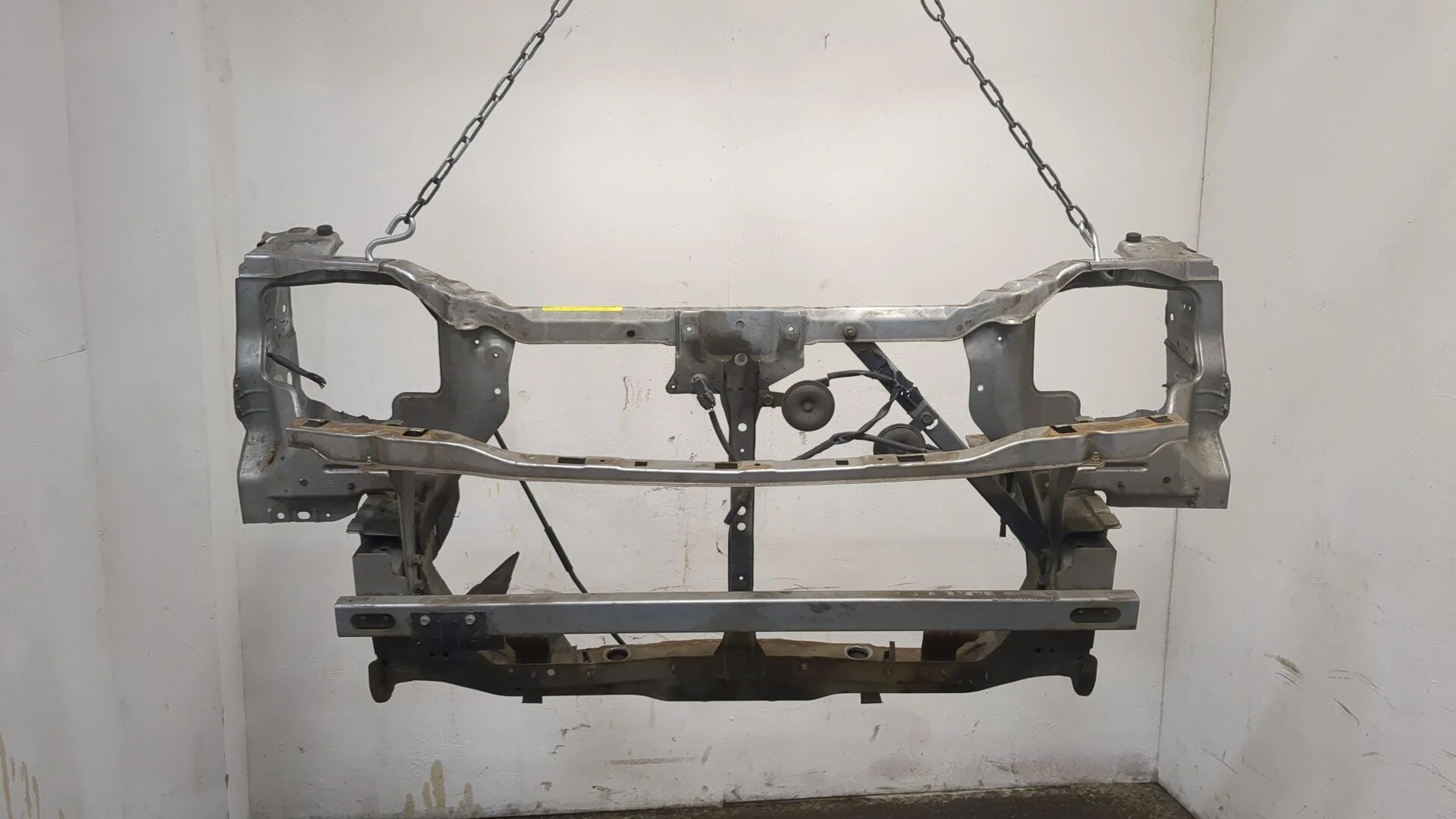 Рамка передняя (телевизор) Nissan X-Trail (T30) 2001-2007 КПП 6-ст.мех 4х4 (МКПП) YD22ETI Дизель 2.2 л DCI