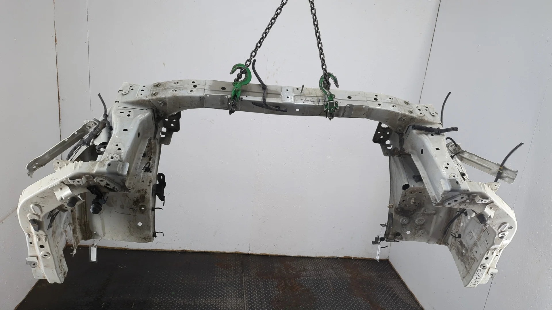 Рамка передняя (телевизор) Infiniti QX80 2014-2017 КПП автомат 4х4 (АКПП) VK56VD Бензин 5.6 л Инжектор