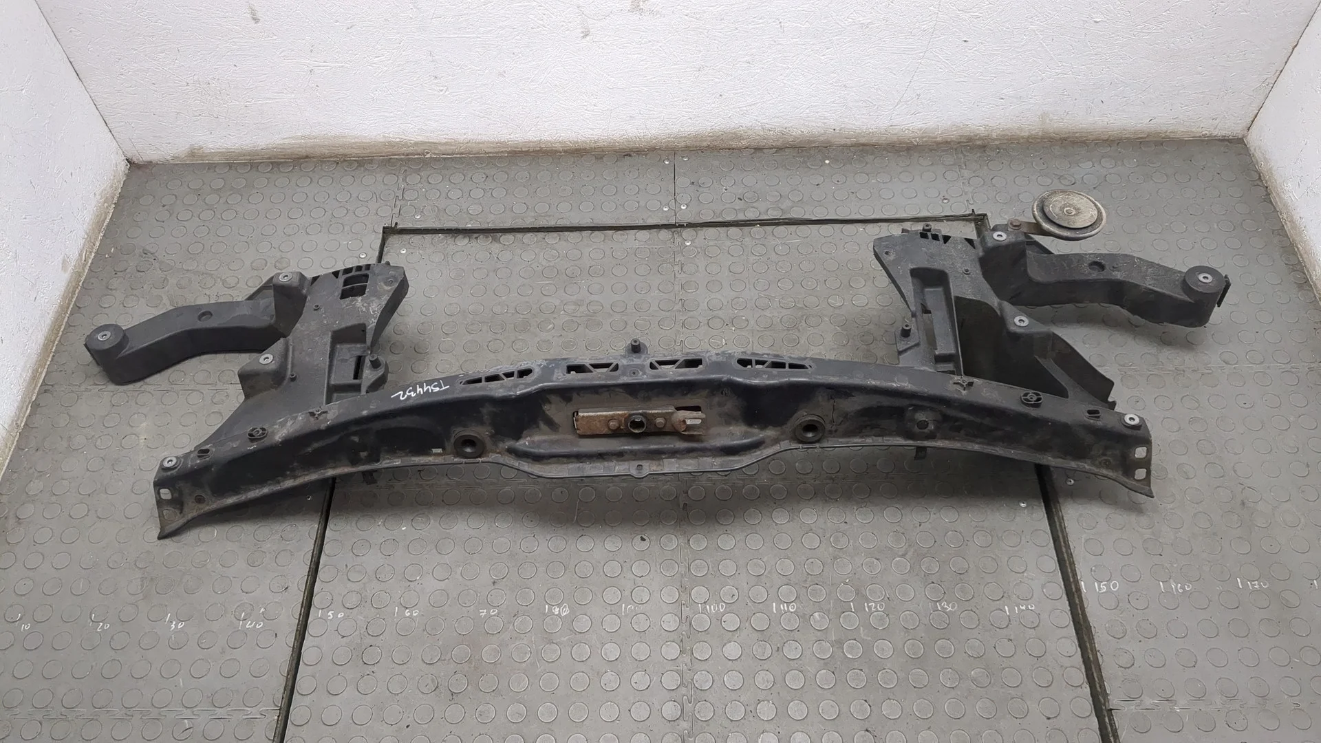 Рамка передняя (телевизор) Mercedes-Benz Vito W639 2003-2014 КПП 6-ст.мех.(МКПП) OM 646.980 Дизель 2.2 л CDI