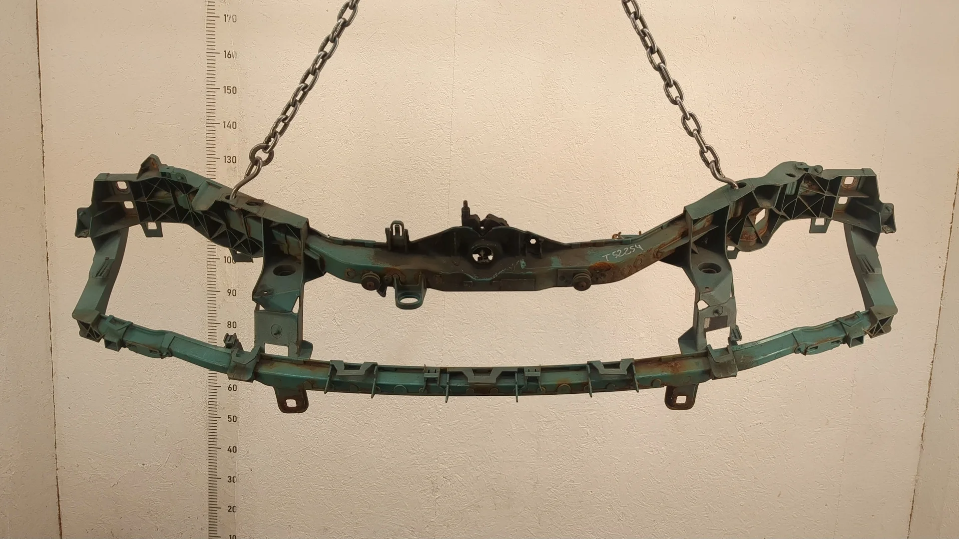 Рамка передняя (телевизор) Ford Focus 2 2005-2008 КПП 5-ст.мех.(МКПП) HXDA, HXDB Бензин 1.6 л Инжектор