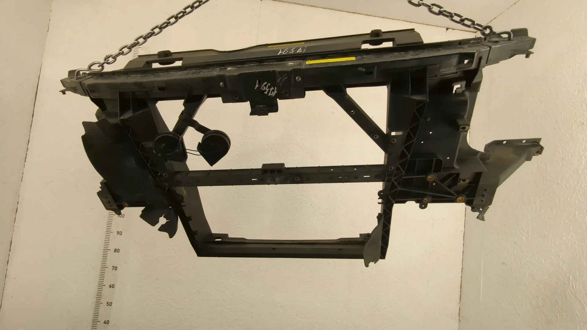 Рамка передняя (телевизор) Infiniti QX56 2004-2010 КПП автомат 4х4 (АКПП) VK56DE Бензин 5.6 л Инжектор