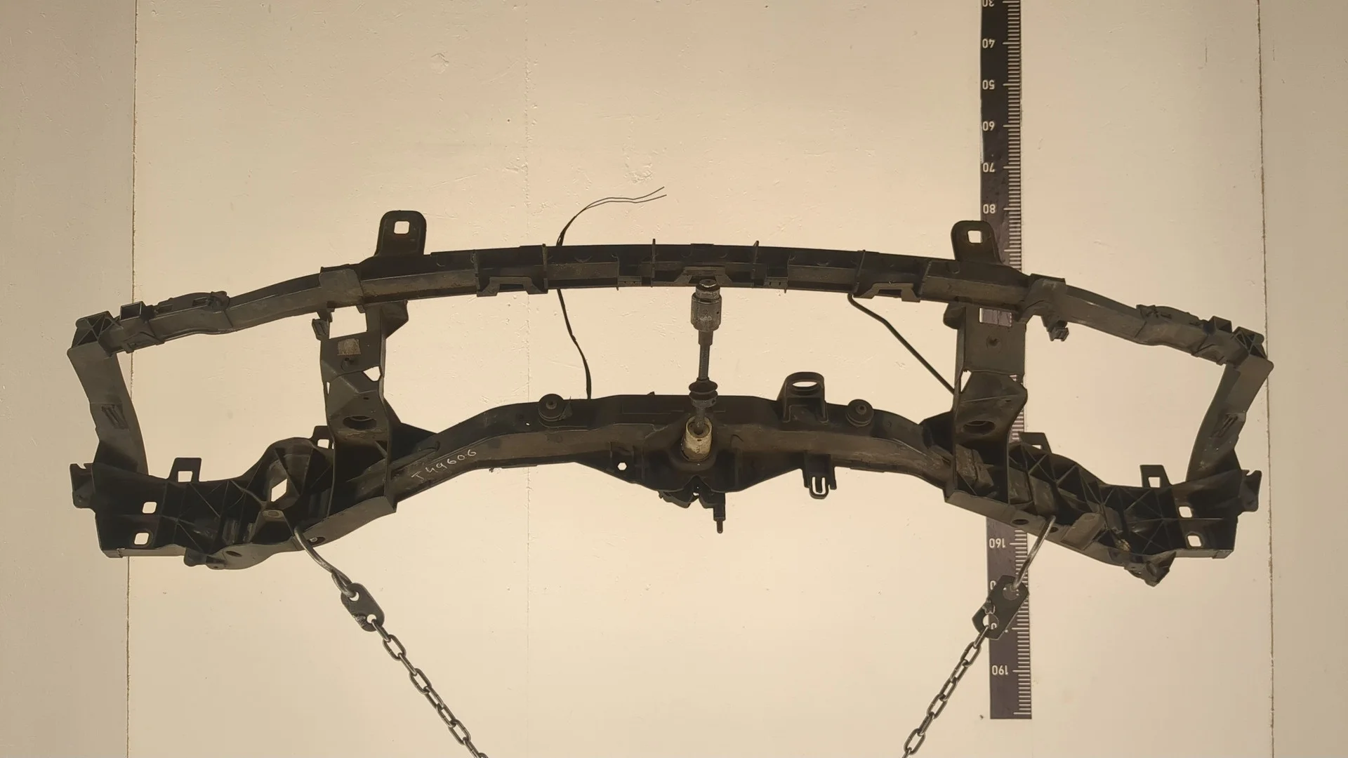 Рамка передняя (телевизор) Ford Focus 2 2008-2011 КПП 5-ст.мех.(МКПП) G8DA, G8DB, G8DC, G8DD, G8DE, G8DF Дизель 1.6 л TDCI