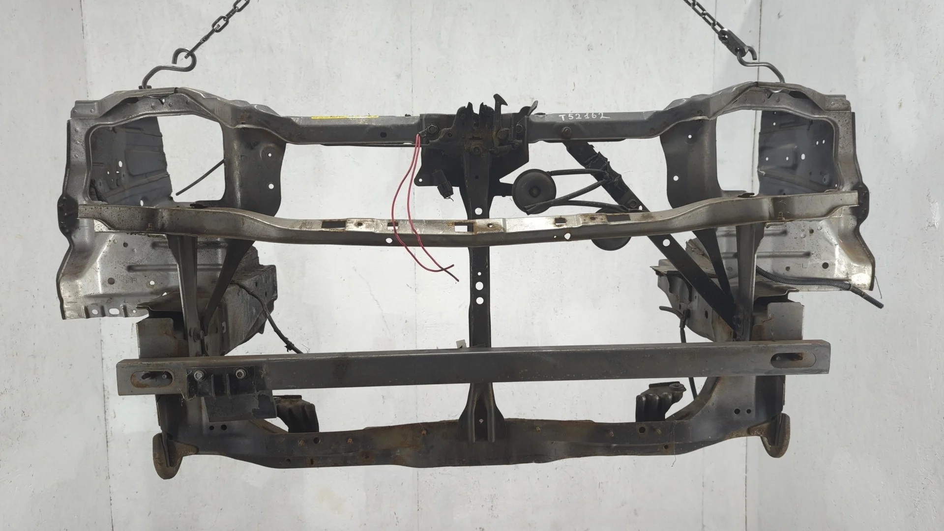 Рамка передняя (телевизор) Nissan X-Trail (T30) 2001-2007 КПП 6-ст.мех 4х4 (МКПП) YD22ETI Дизель 2.2 л DCI