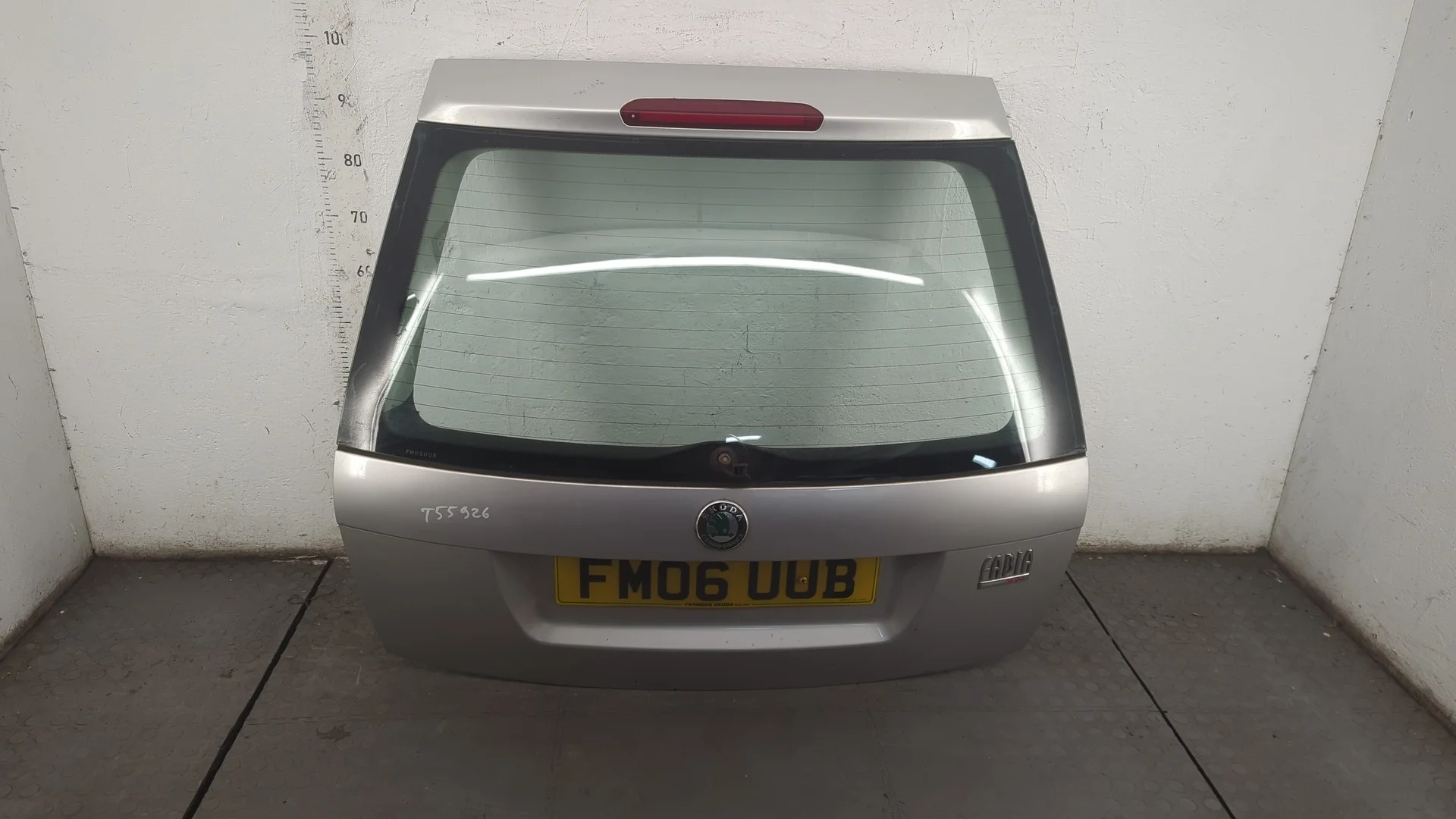 Крышка (дверь) багажника Skoda Fabia 1999-2007 КПП 5-ст.мех.(МКПП) BBZ Бензин 1.4 л