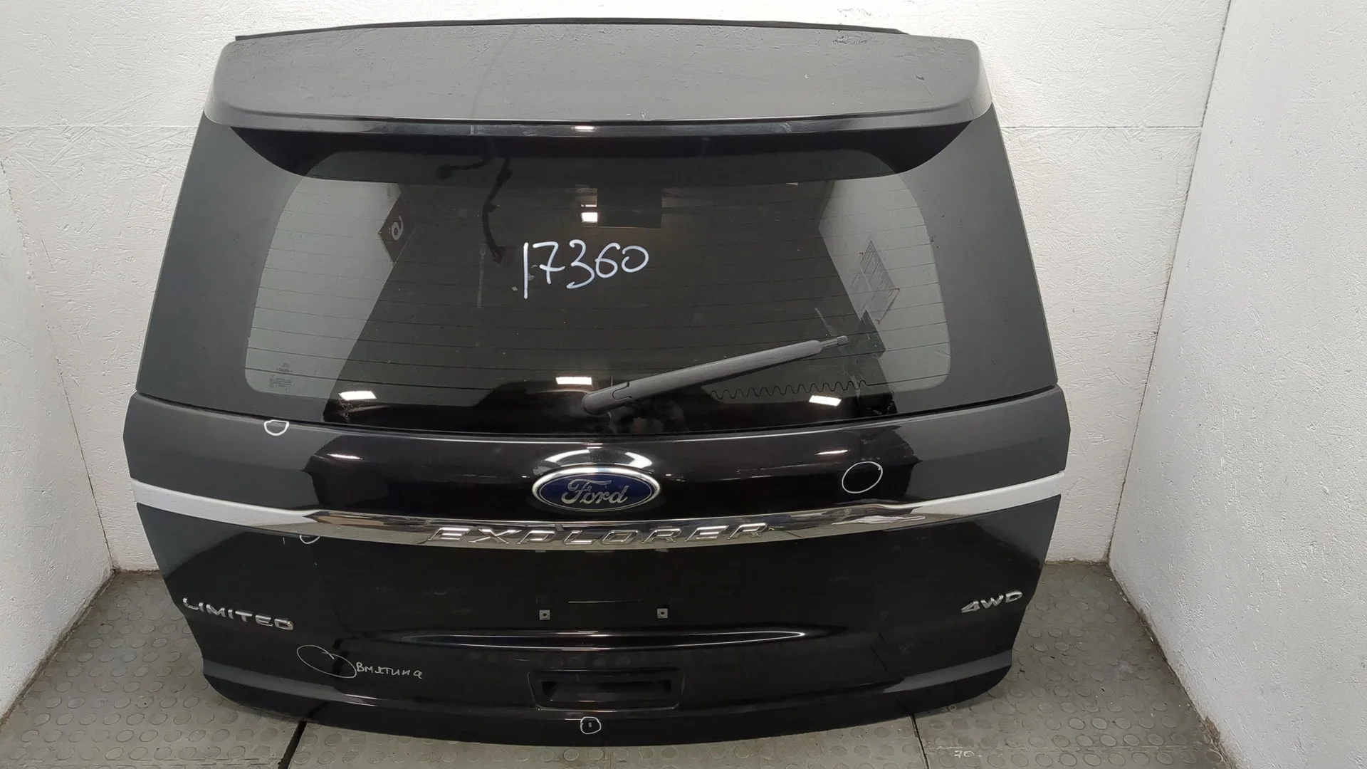 Крышка (дверь) багажника Ford Explorer 2010-2015 КПП автомат 4х4 (АКПП) Б/Н 3.5i Бензин 3.5 л Инжектор