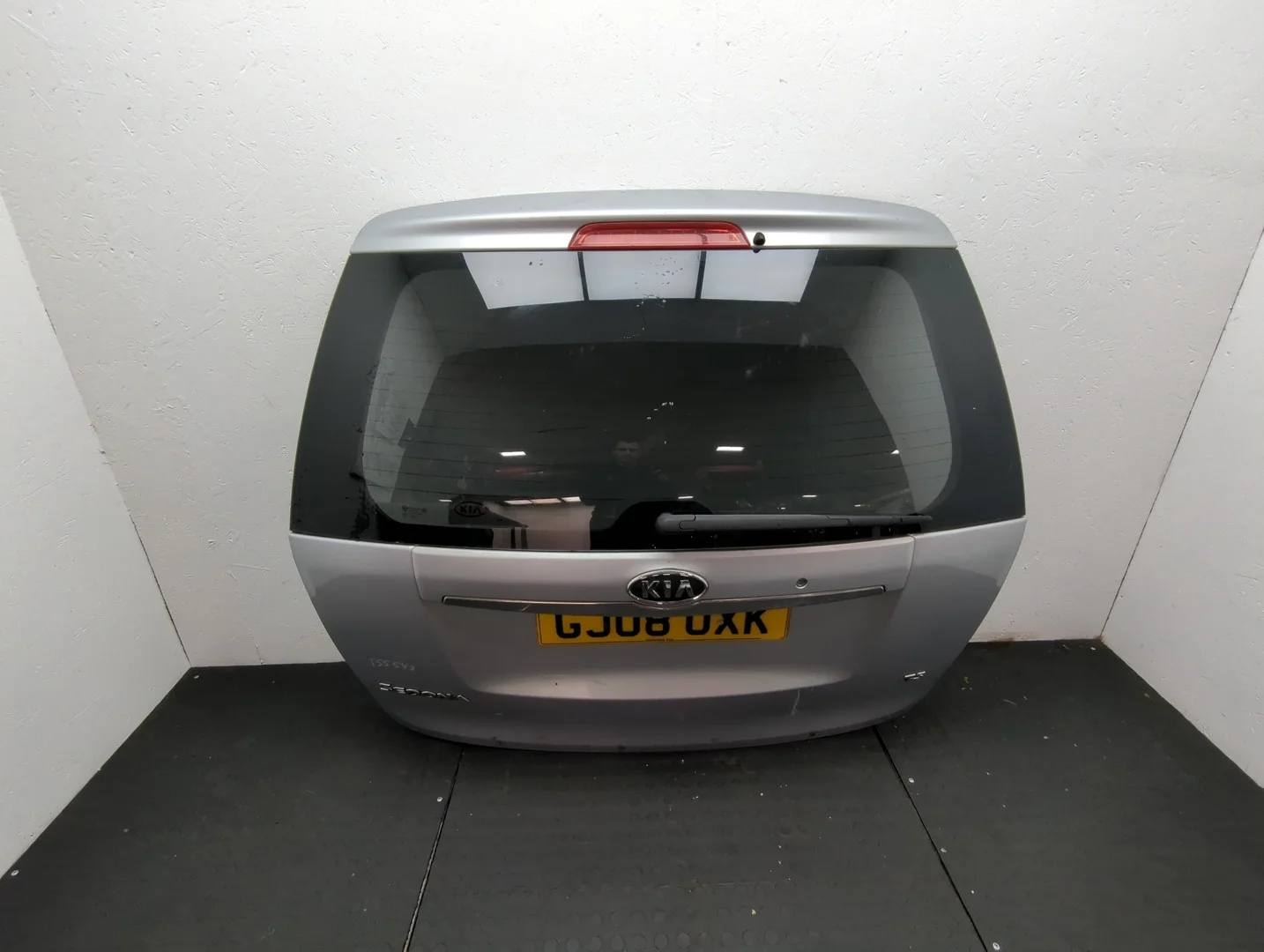 Крышка (дверь) багажника Kia Carnival 2006-2014 КПП 5-ст.мех.(МКПП) J3 Дизель 2.9 л