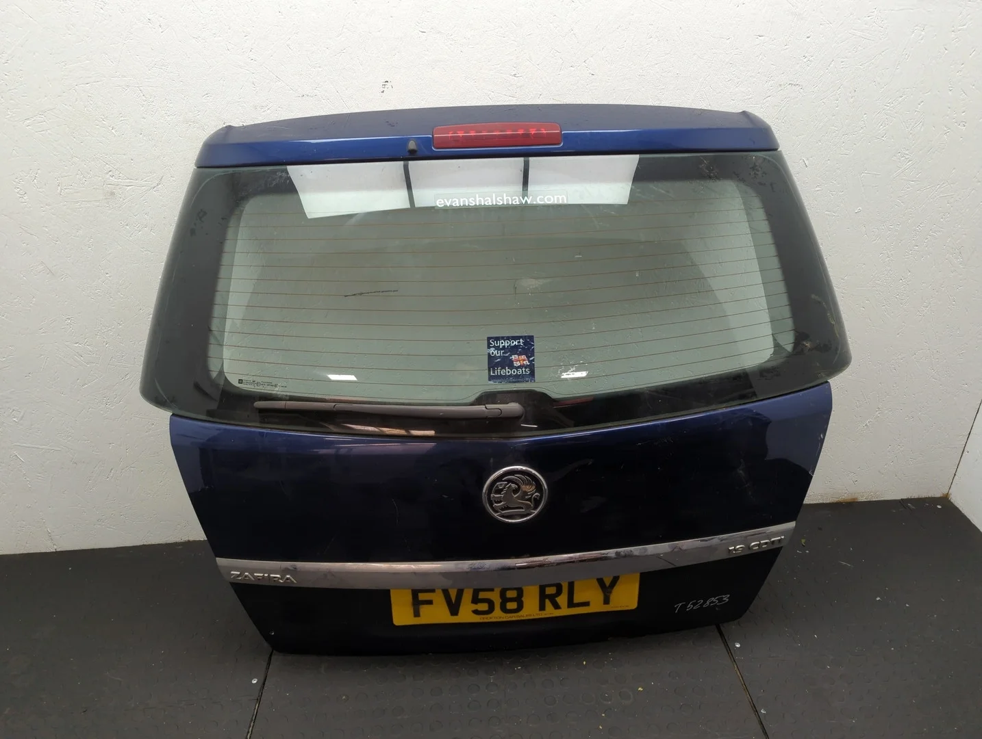 Крышка (дверь) багажника Opel Zafira B 2005-2014 КПП автомат (АКПП) Z19DT Дизель 1.9 л CDTI