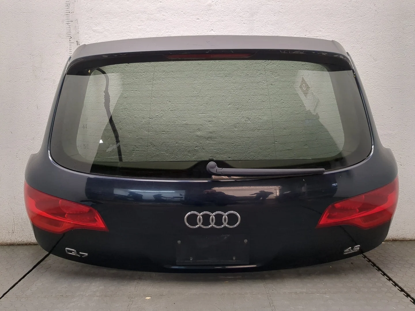 Крышка (дверь) багажника Audi Q7 2005-2015 КПП автомат 4х4 (АКПП) BAR Бензин 4.2 л FSI