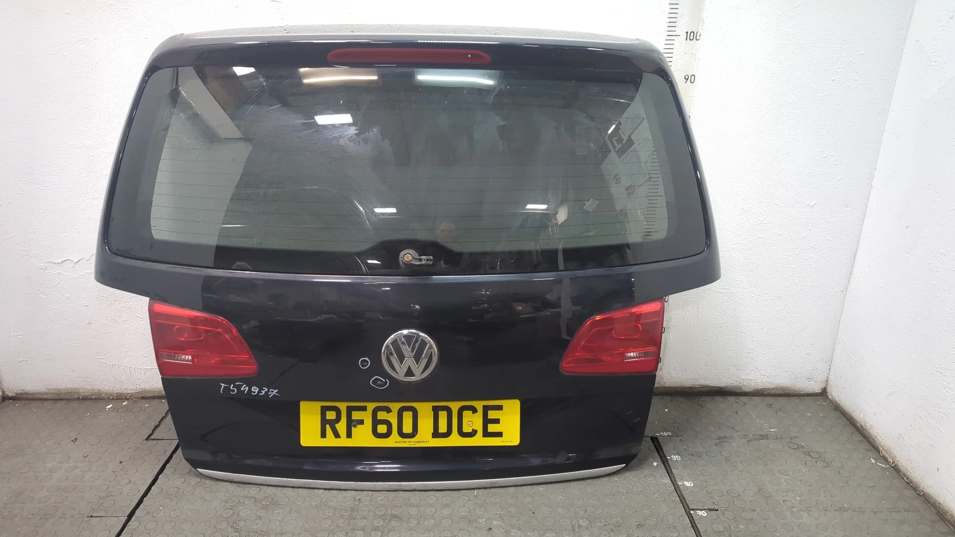 Крышка (дверь) багажника Volkswagen Touran 2010-2015 КПП автомат (АКПП) CAYC Дизель 1.6 л TDI