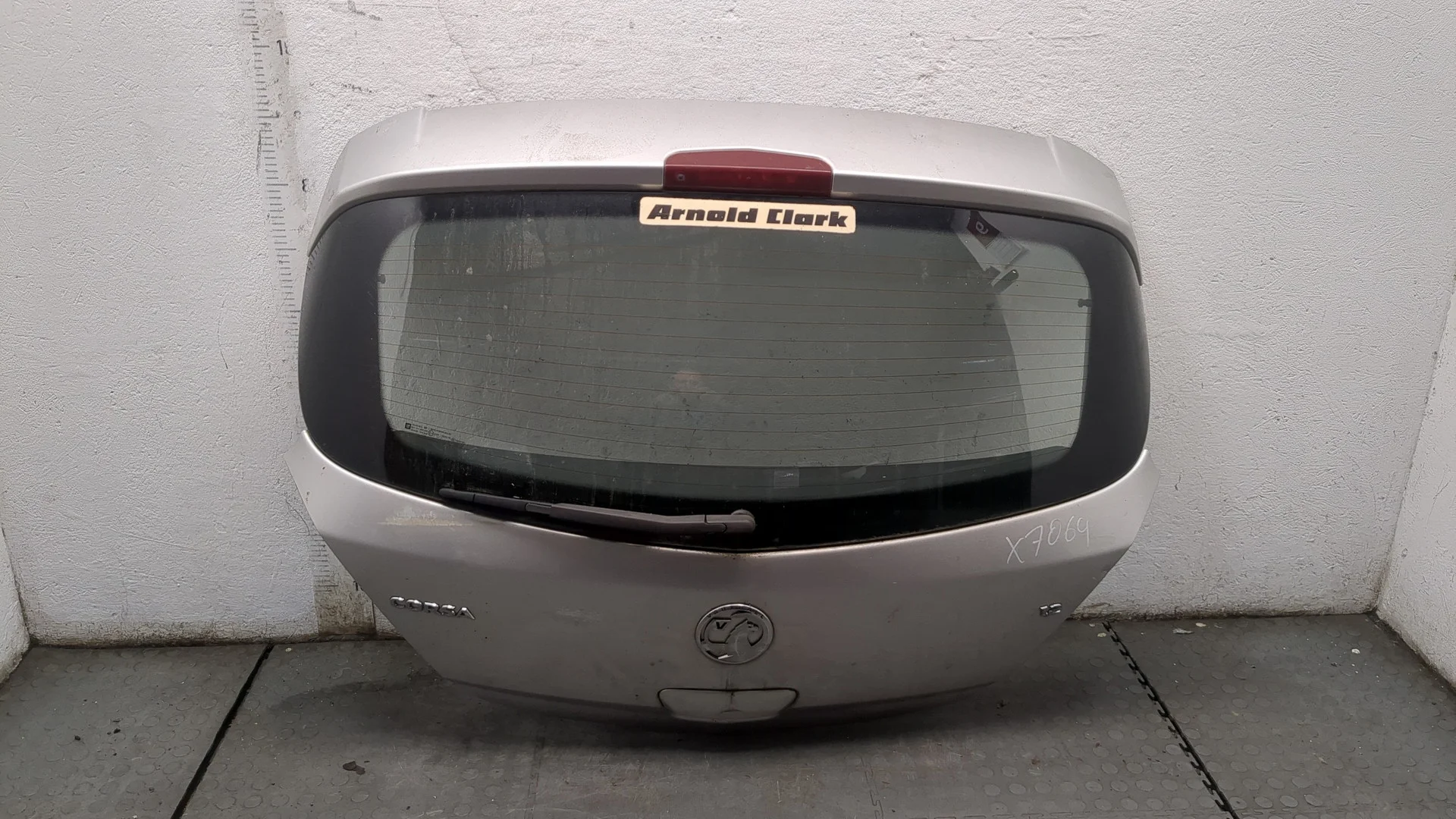 Крышка (дверь) багажника Opel Corsa D 2006-2014 КПП 5-ст.мех.(МКПП) A12XER Бензин 1.2 л Инжектор