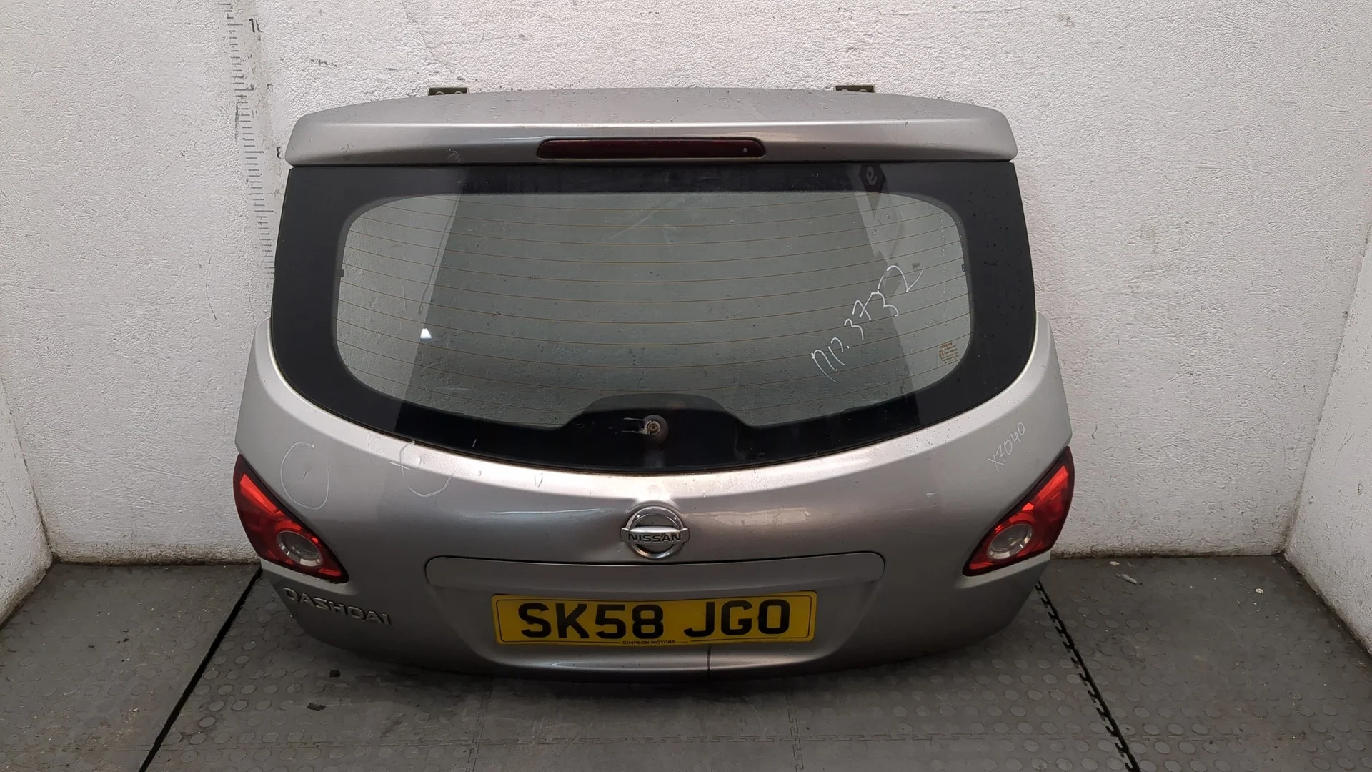 Крышка (дверь) багажника Nissan Qashqai 2006-2013 КПП 5-ст.мех.(МКПП) HR16DE Бензин 1.6 л Инжектор