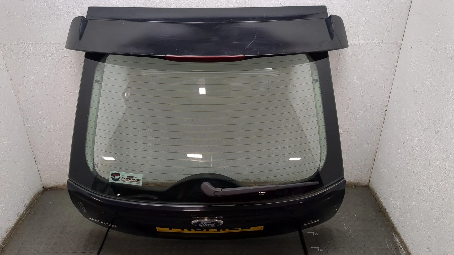 Крышка (дверь) багажника Ford Focus 2 2008-2011 КПП 5-ст.мех.(МКПП) G8DA, G8DB, G8DC, G8DD, G8DE, G8DF Дизель 1.6 л TDCI