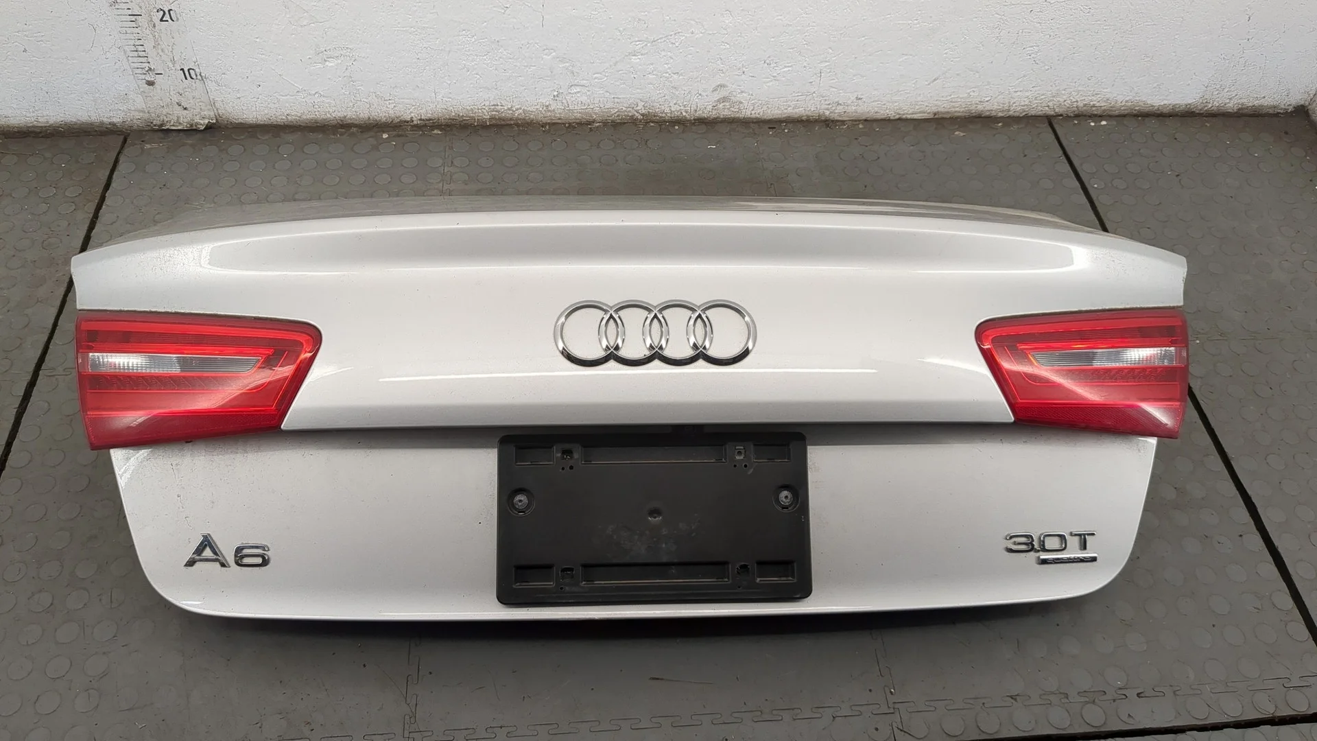 Крышка (дверь) багажника Audi A6 (C7) 2011-2018 КПП автомат 4х4 (АКПП) CTUA Бензин 3 л TFSI