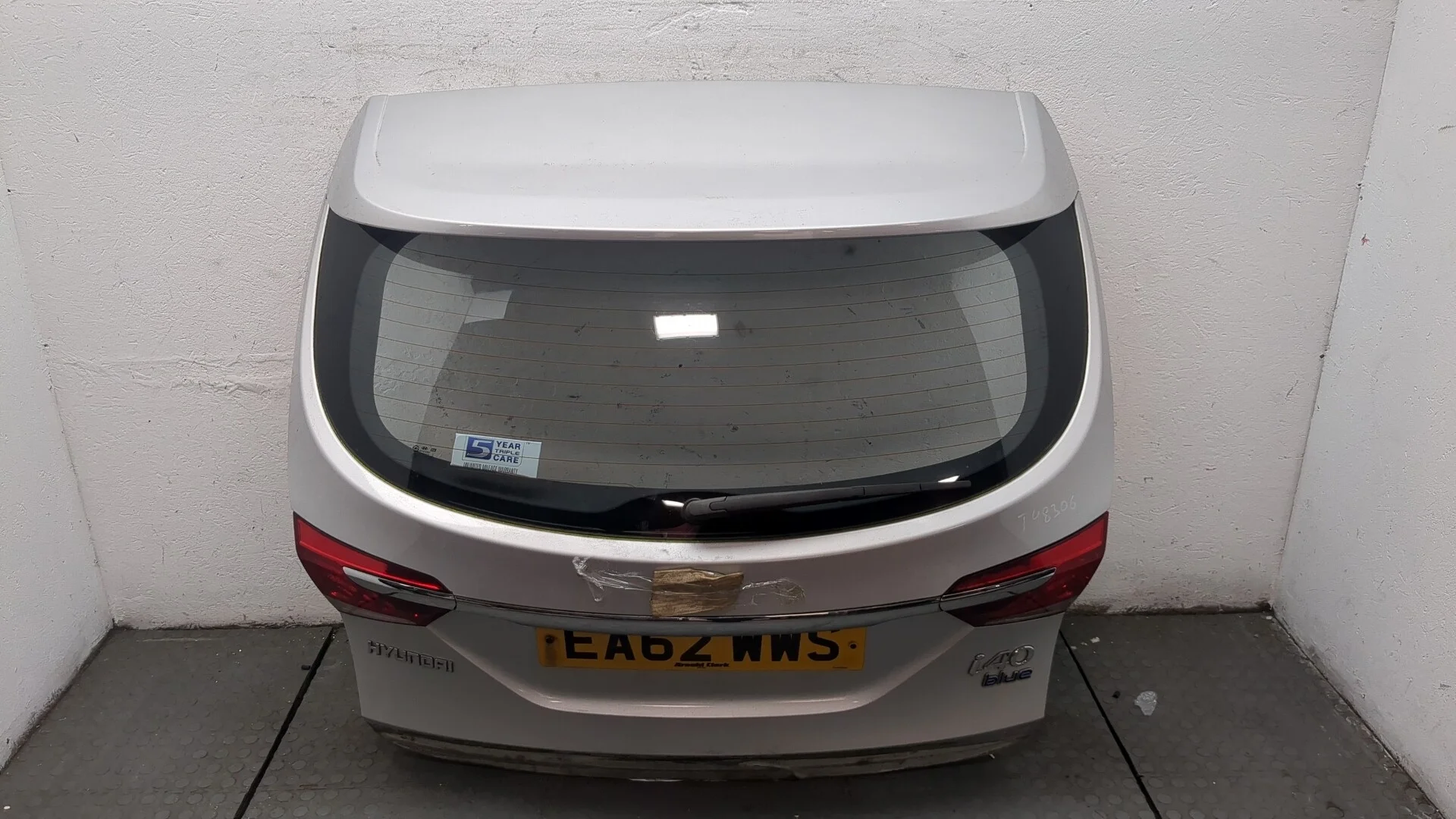 Крышка (дверь) багажника Hyundai i40 2011-2019 КПП 6-ст.мех.(МКПП) D4FD Дизель 1.7 л CRDi