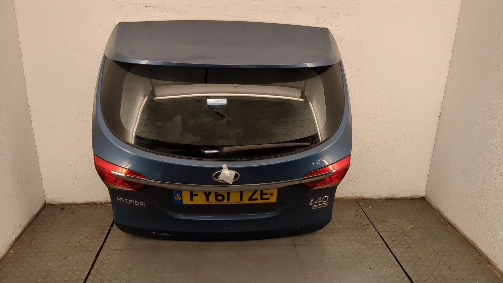 Крышка (дверь) багажника Hyundai i40 2011-2019 КПП 6-ст.мех.(МКПП) D4FD Дизель 1.7 л CRDi